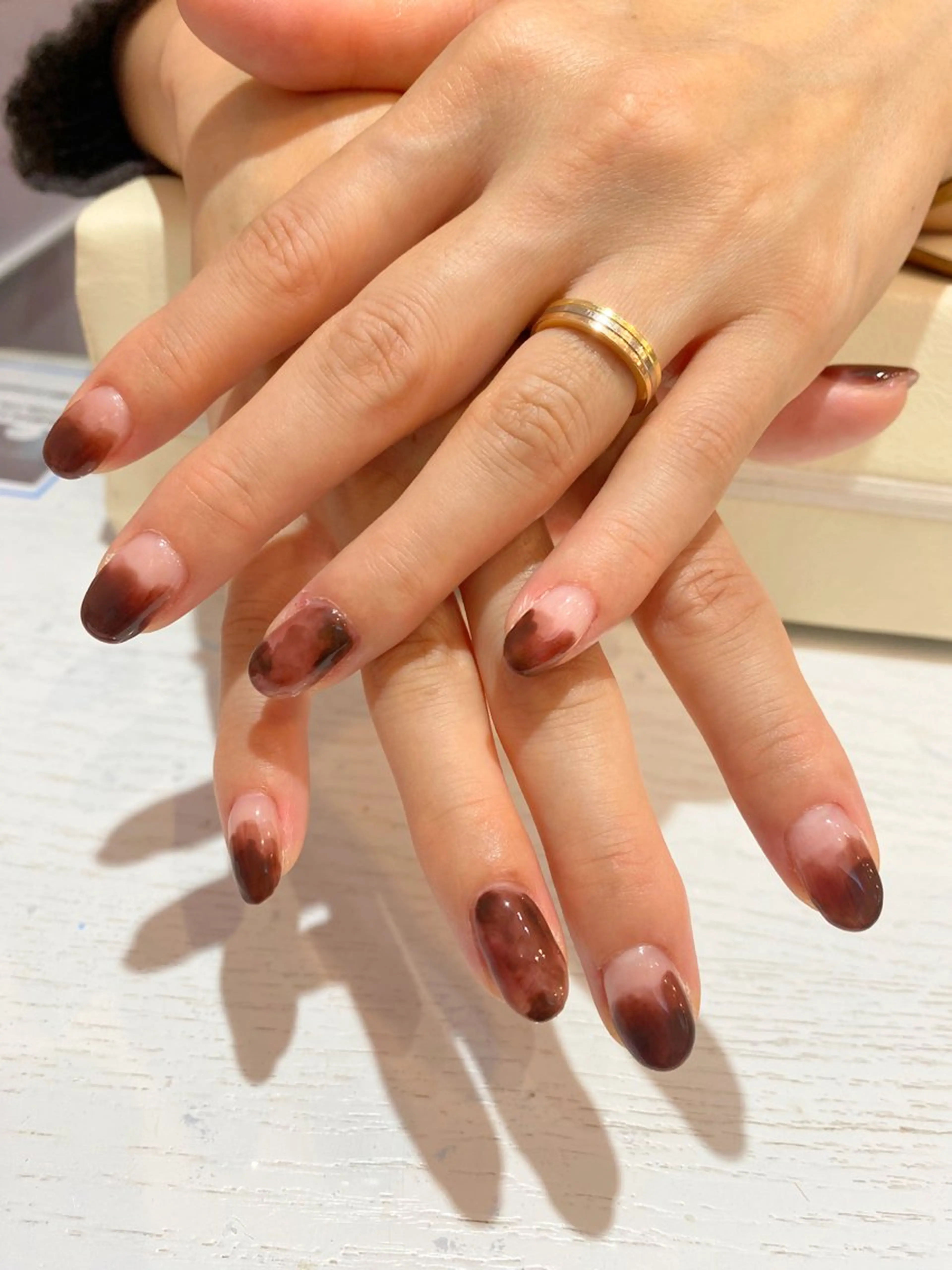 ネイル シンプルネイル Nest 岩崎のネイルデザイン