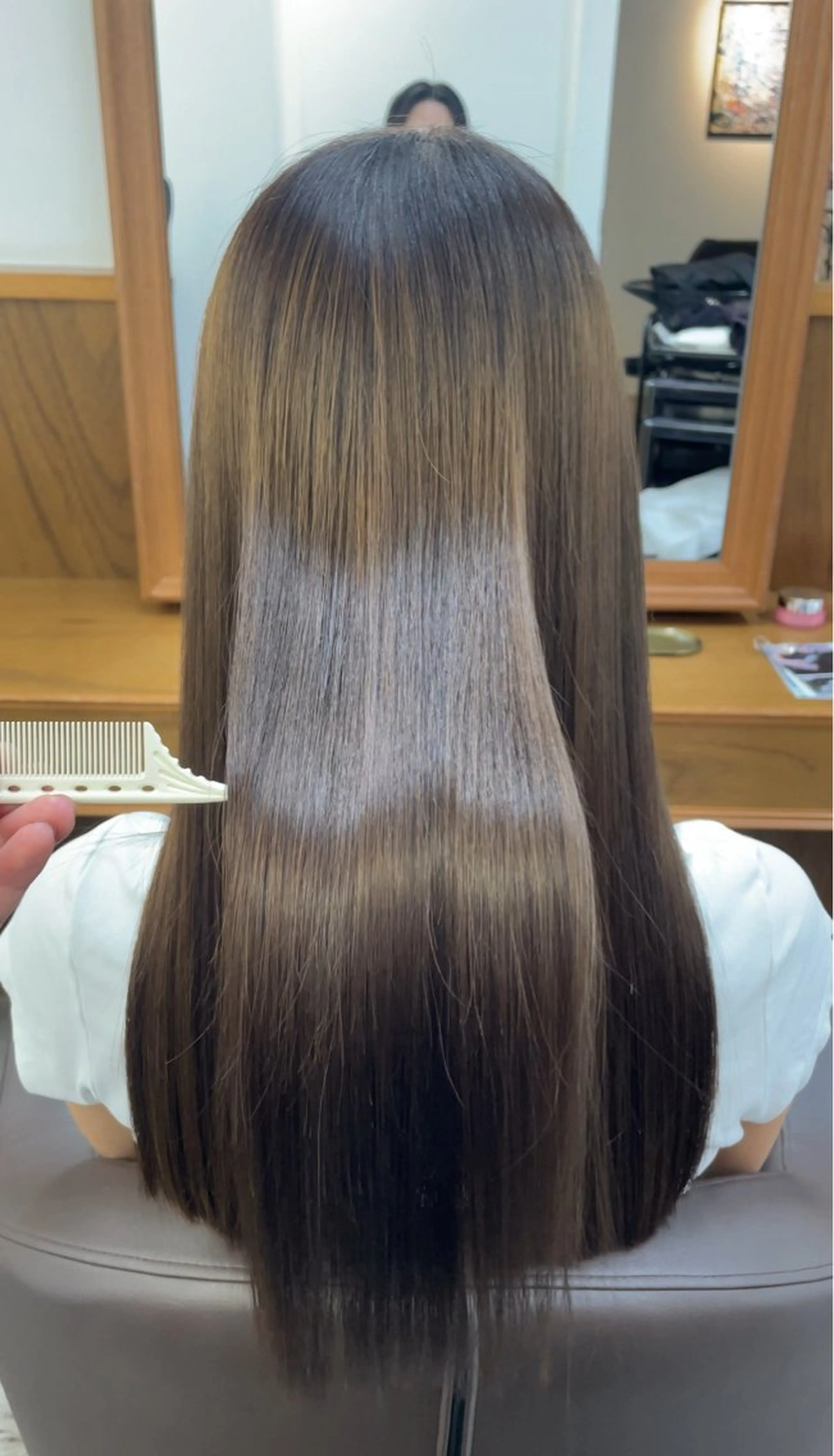 ロング カット ヘアカラー れい|髪質改善| カラー|高槻|大阪のヘアスタイル