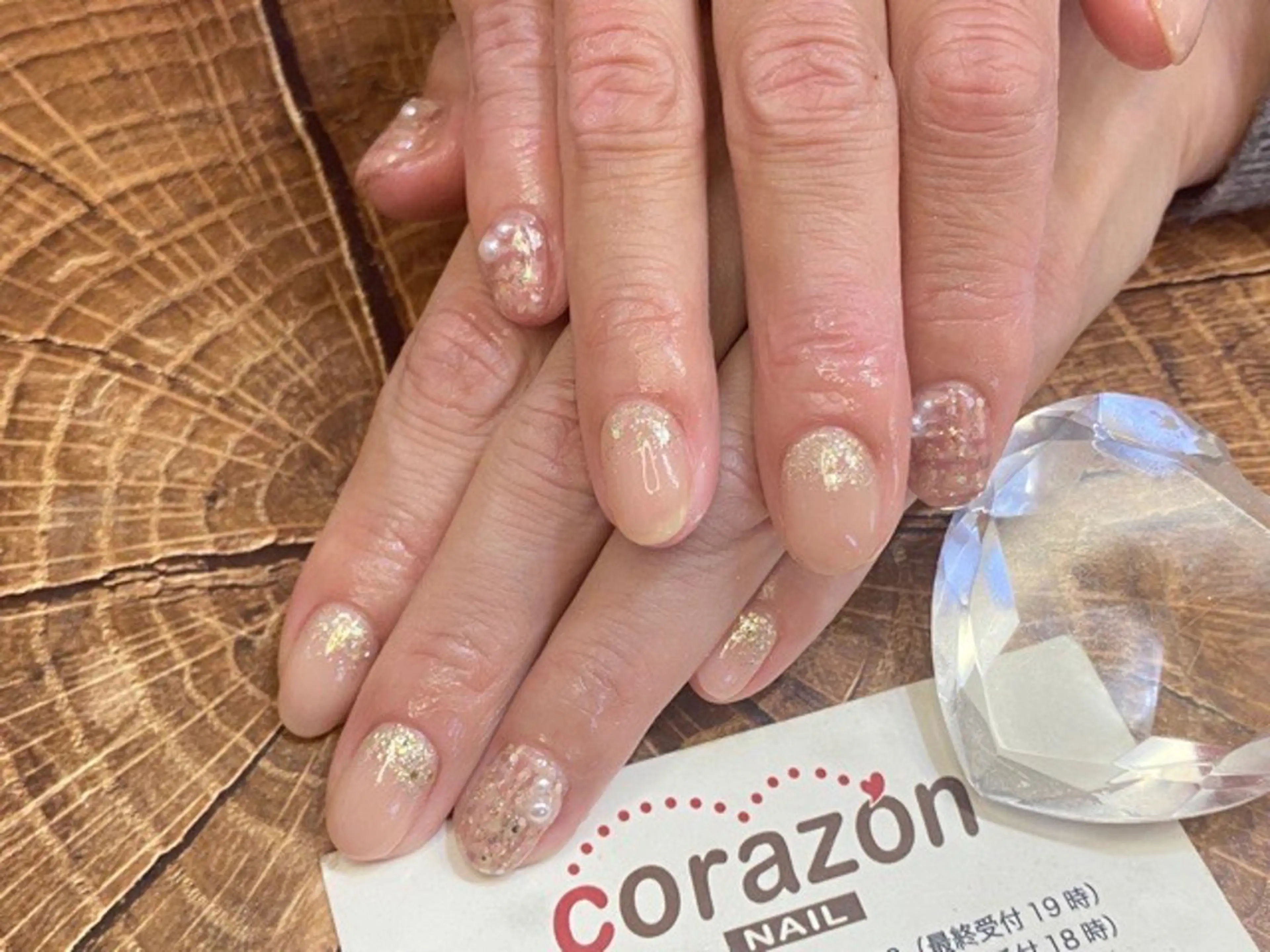 ネイル ラメ(グリッター) ピンク ピンクベージュ ツイードネイル corazon所属・ネイリスト aicoのネイルデザイン