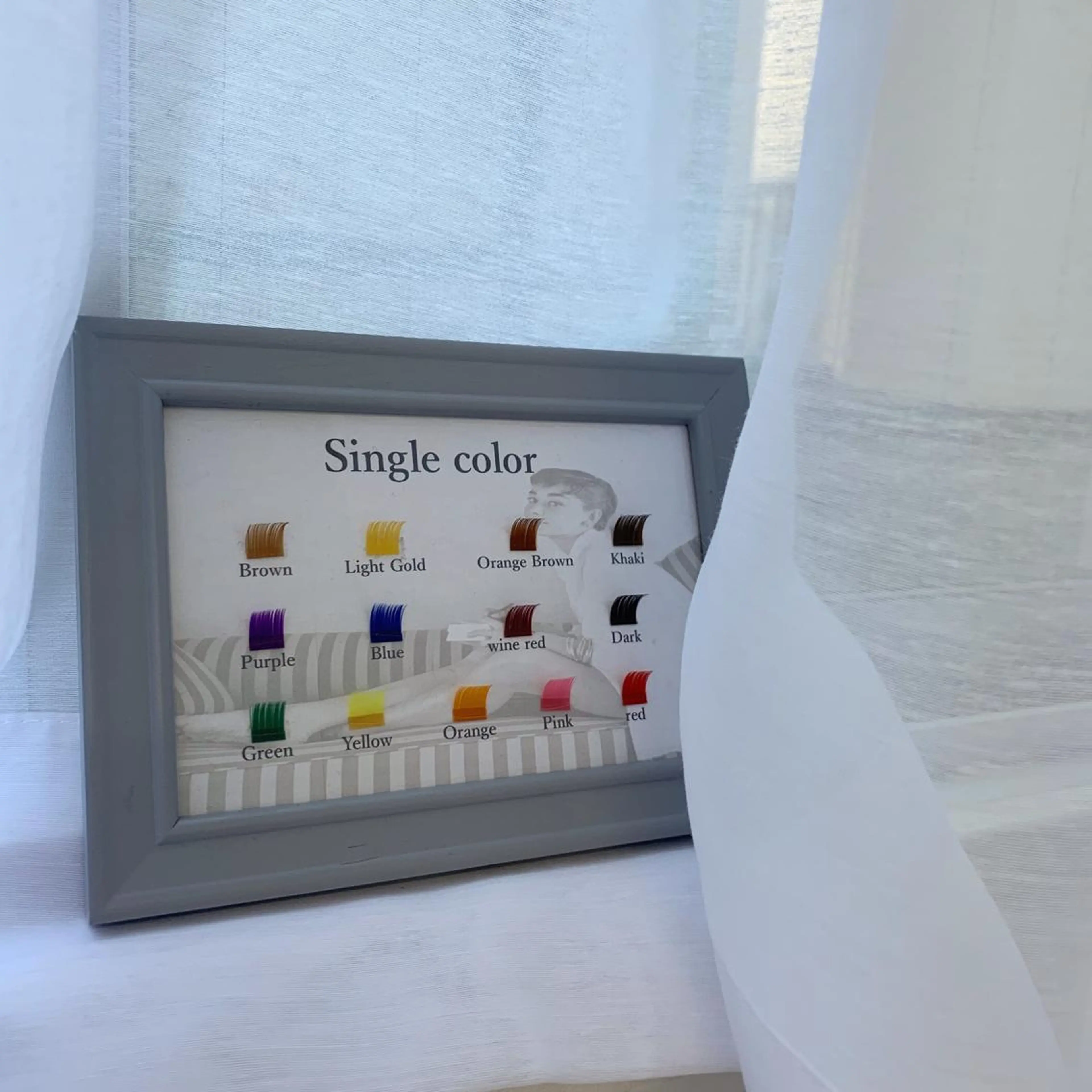 ショート カラー ヘアアレンジ ネイル マツエク・マツパ W.eyelash所属・ダブリュー アイラッシュの眉毛・アイブロウイメージ