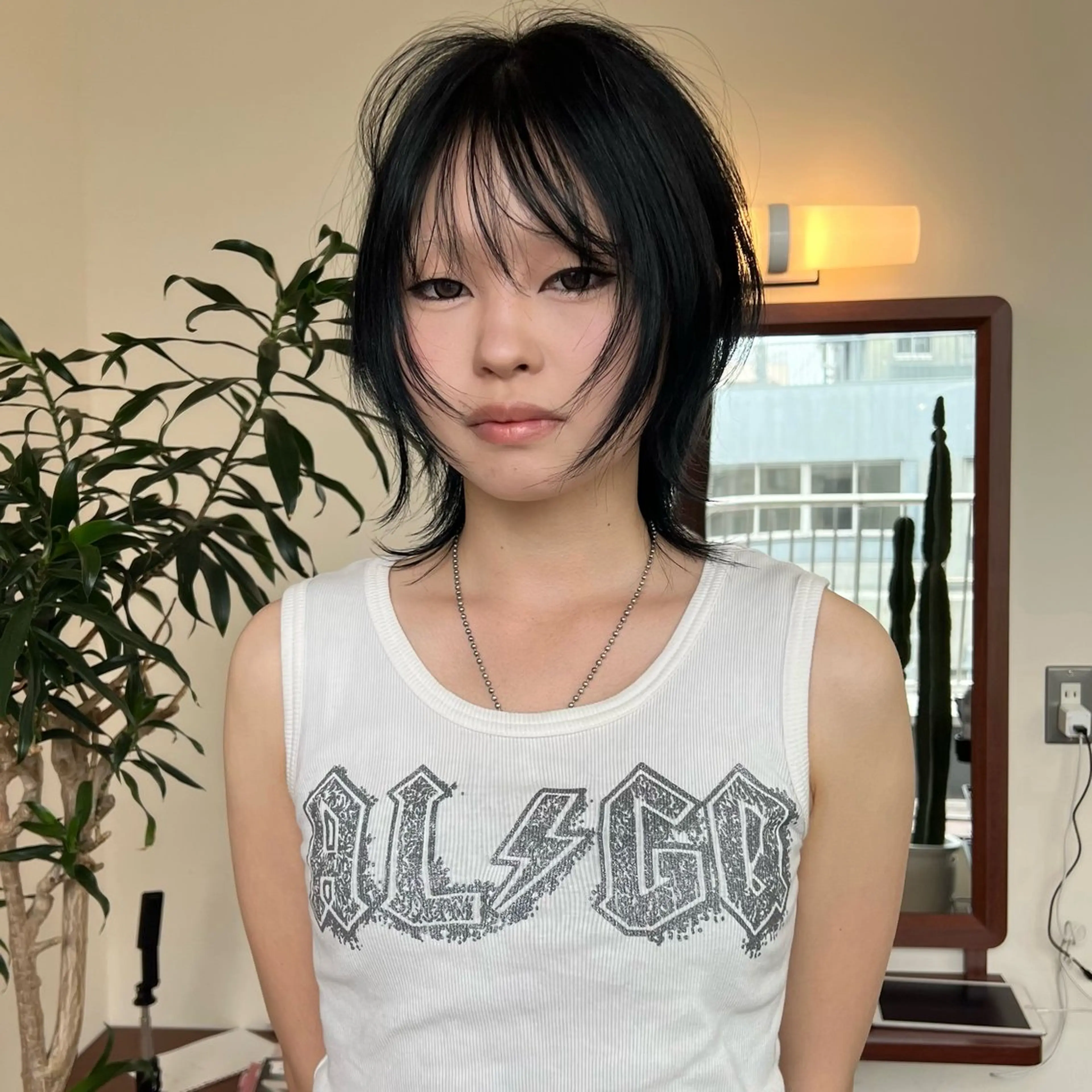 ミディアム カラー ブリーチ ブロンド ケアブリーチ 透明感カラー ダブルカラー カット ヘアカラー トリートメント レイヤー専門家 ダブルカラー修のヘアスタイル