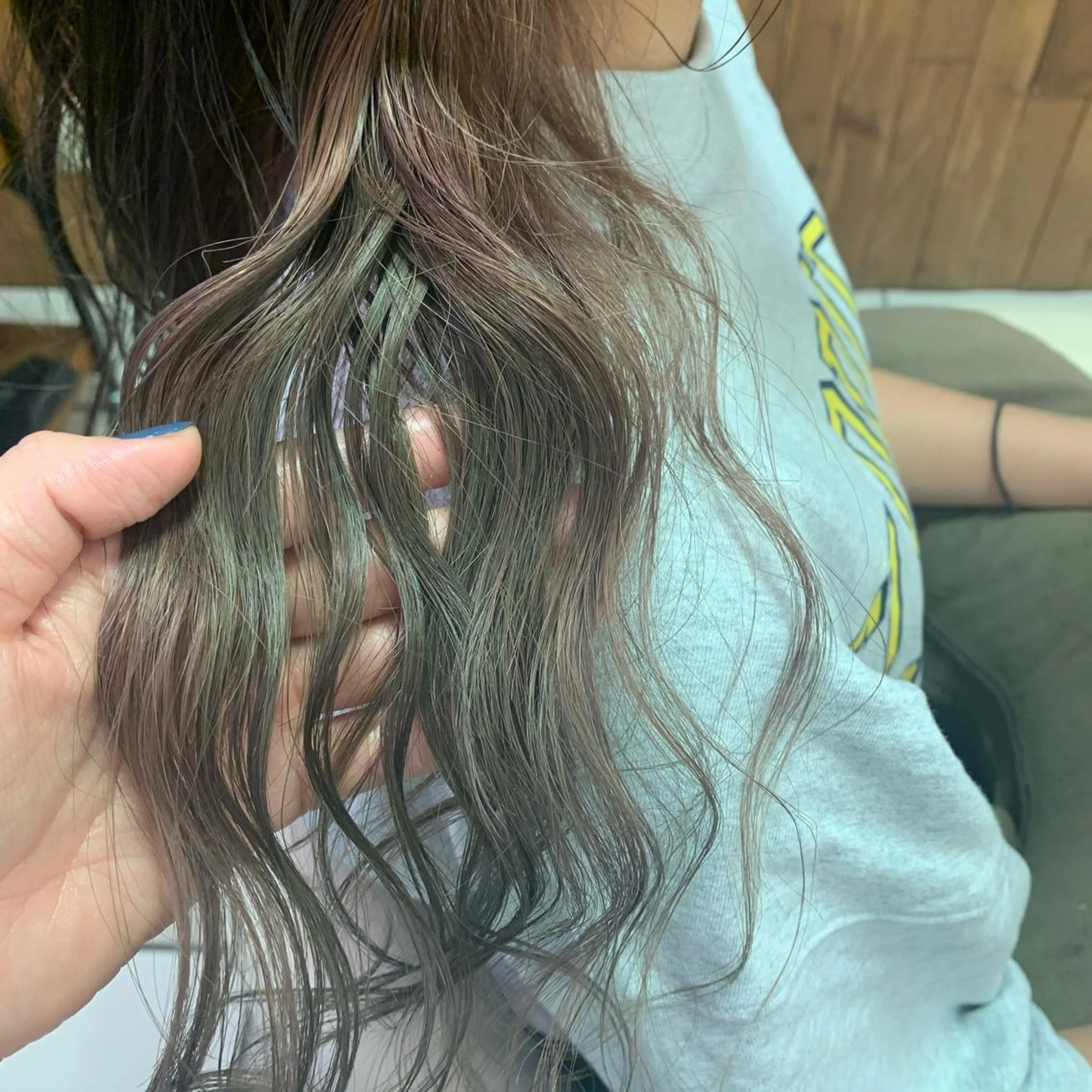 ロング カラー ヘアアレンジ カット ヘアカラー トリートメント サナ🌱 切りっぱなしボブのヘアスタイル