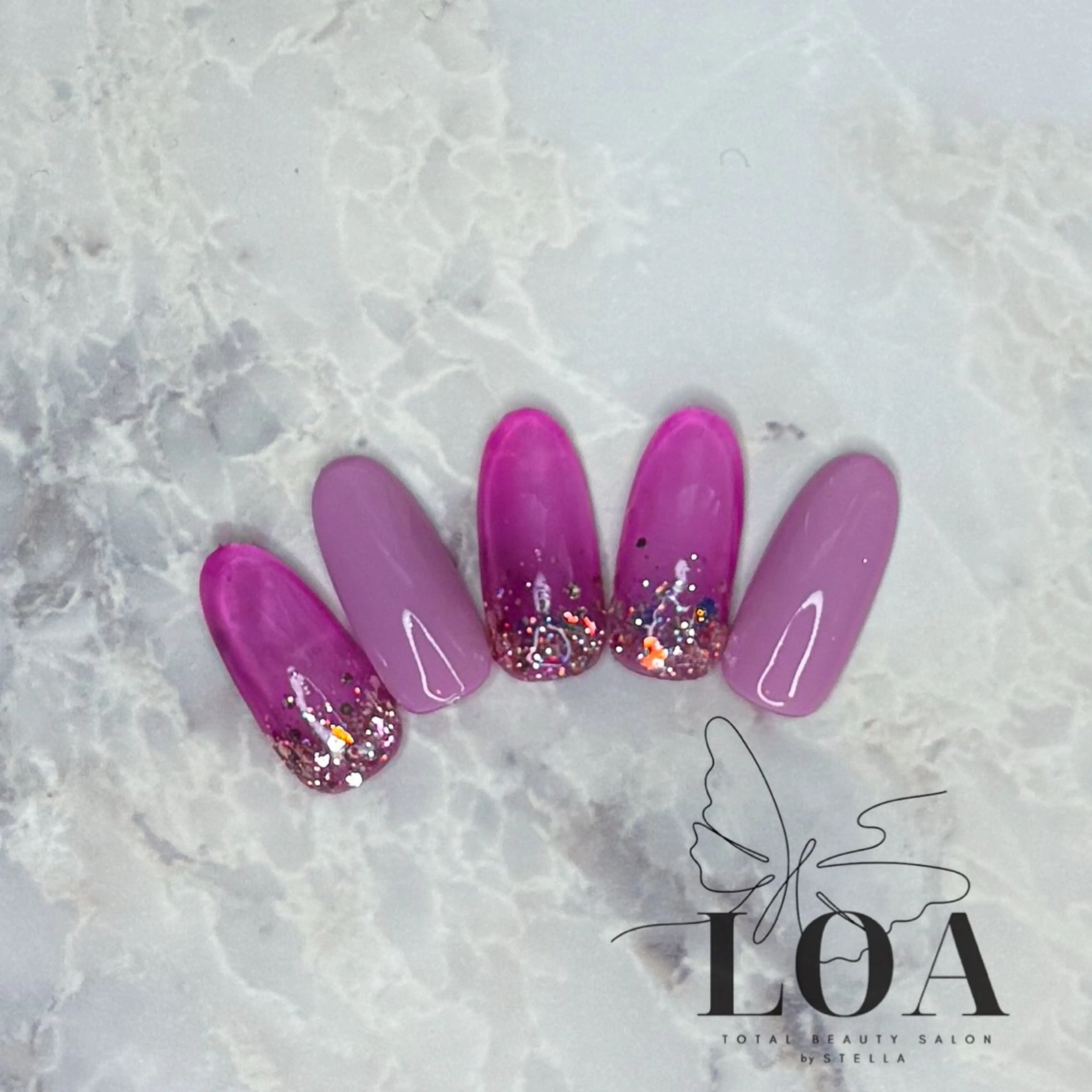 ネイル ハンドネイル LOA🦋 yuraのネイルデザイン