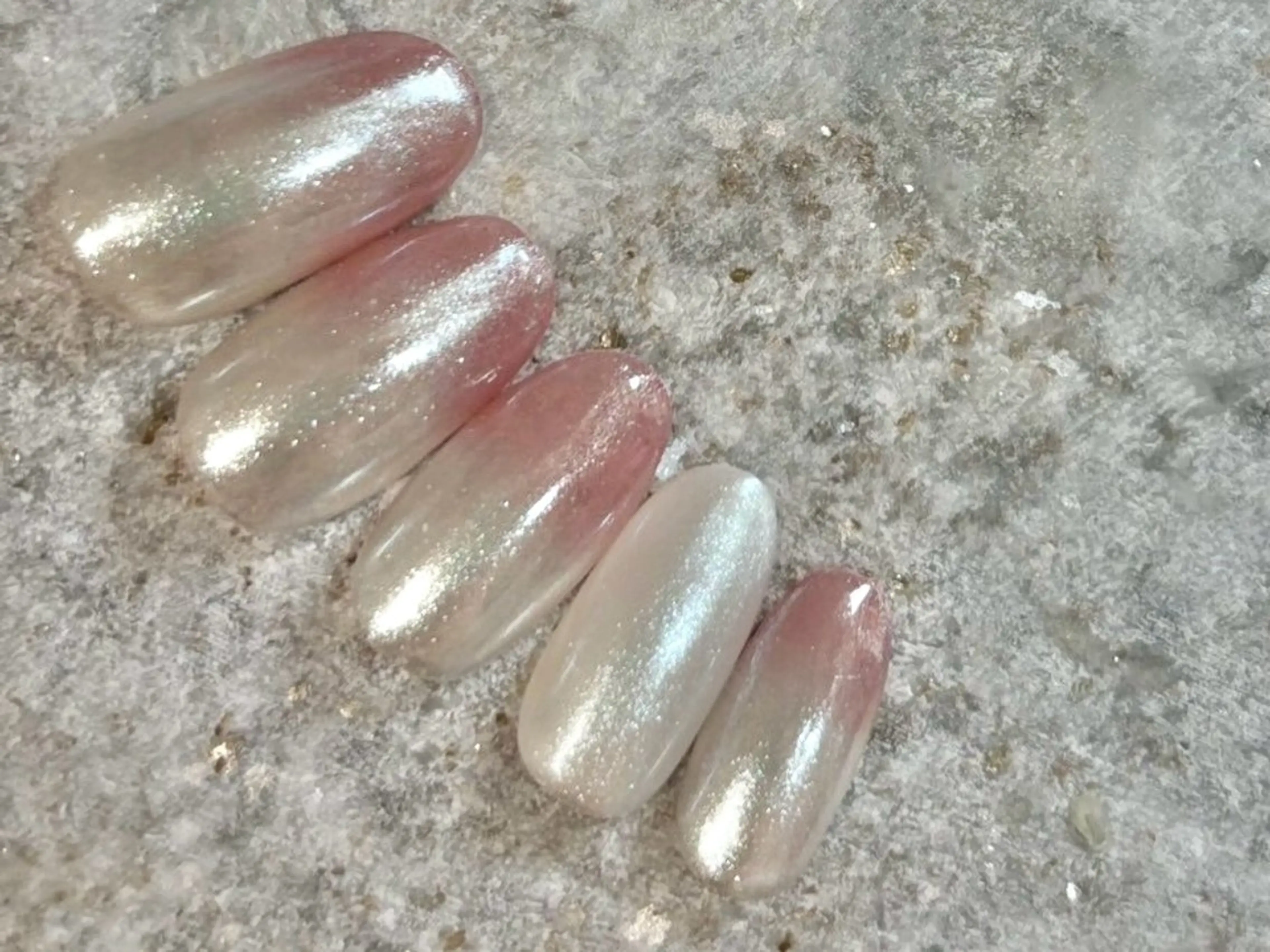 ネイル 黒須莉奈 IRYのネイルデザイン