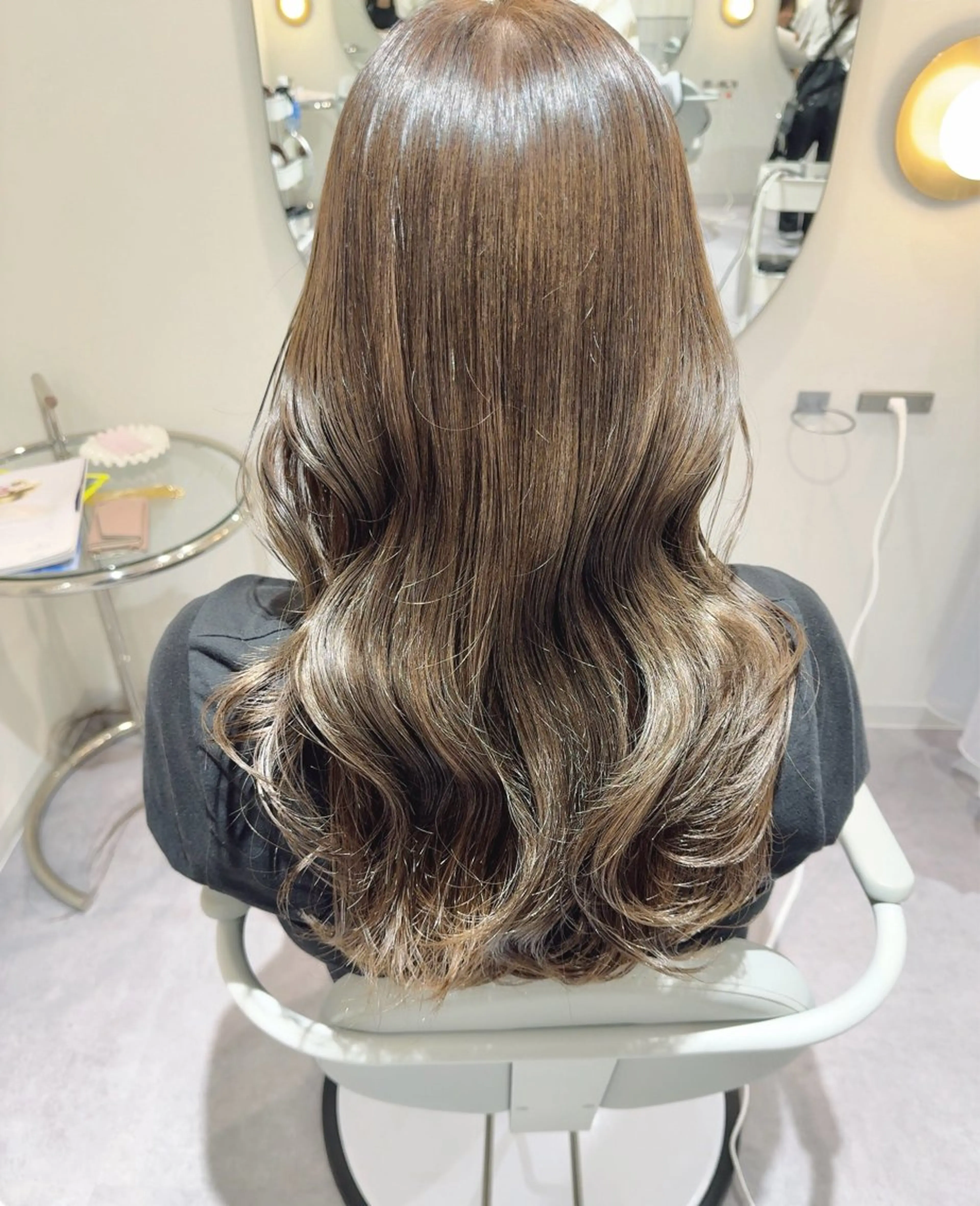 カラー 髙井 麻帆のヘアスタイル
