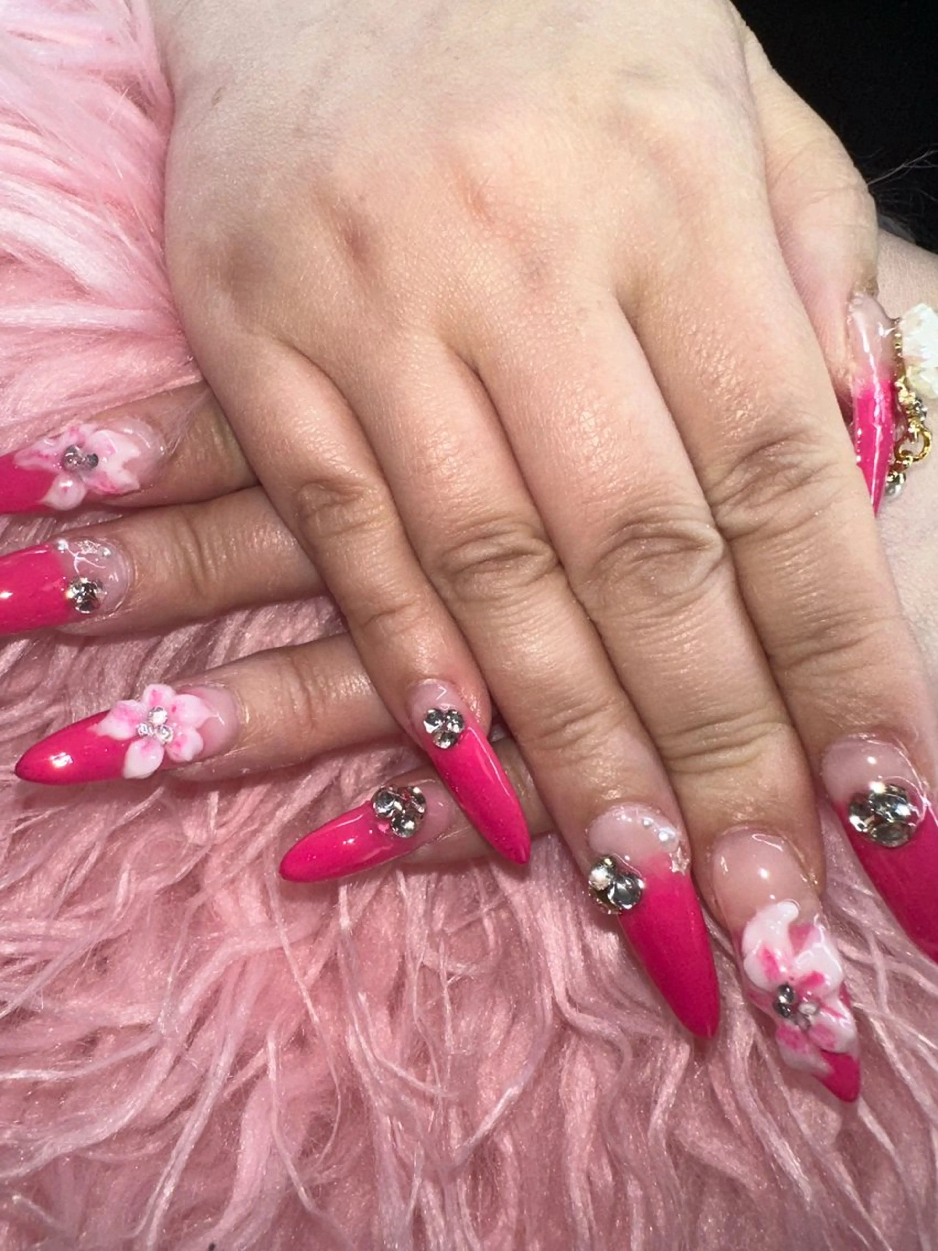 セミロング ハンドネイル 🌿YOKOSUKA NAILS⚓️のネイルデザイン