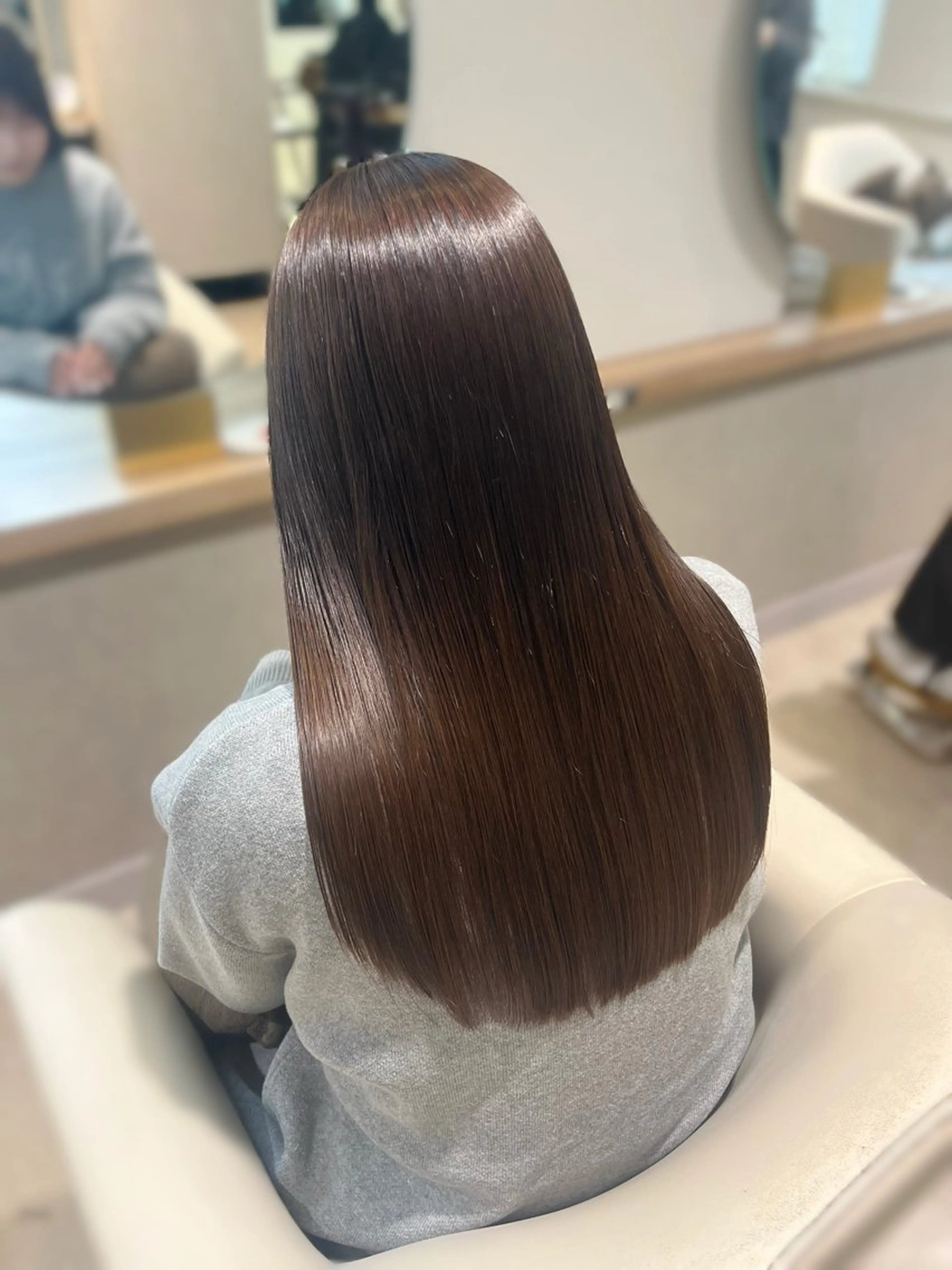 ロング カラー 佐々木 遥菜のヘアスタイル