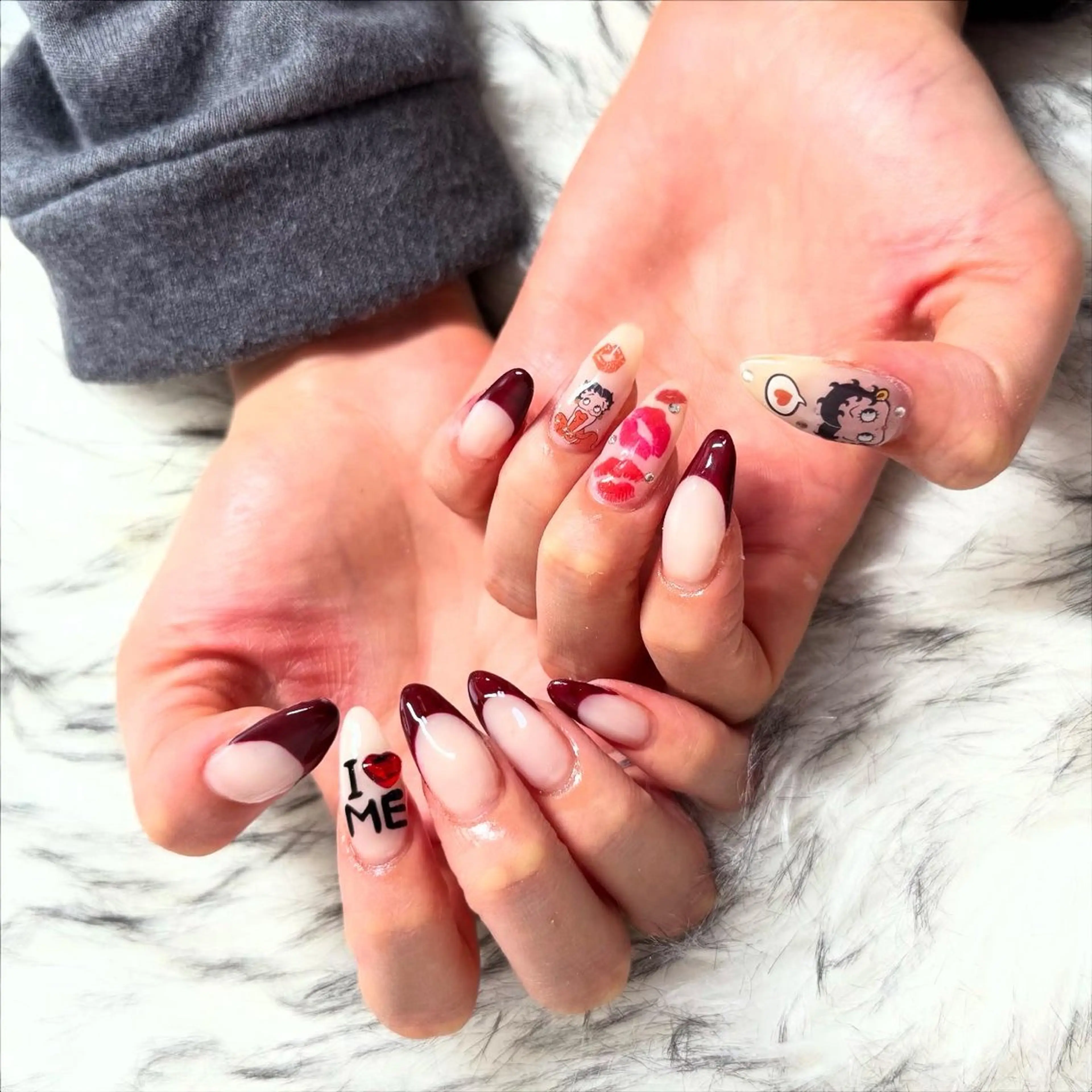 ロング ハンドネイル mao .のネイルデザイン