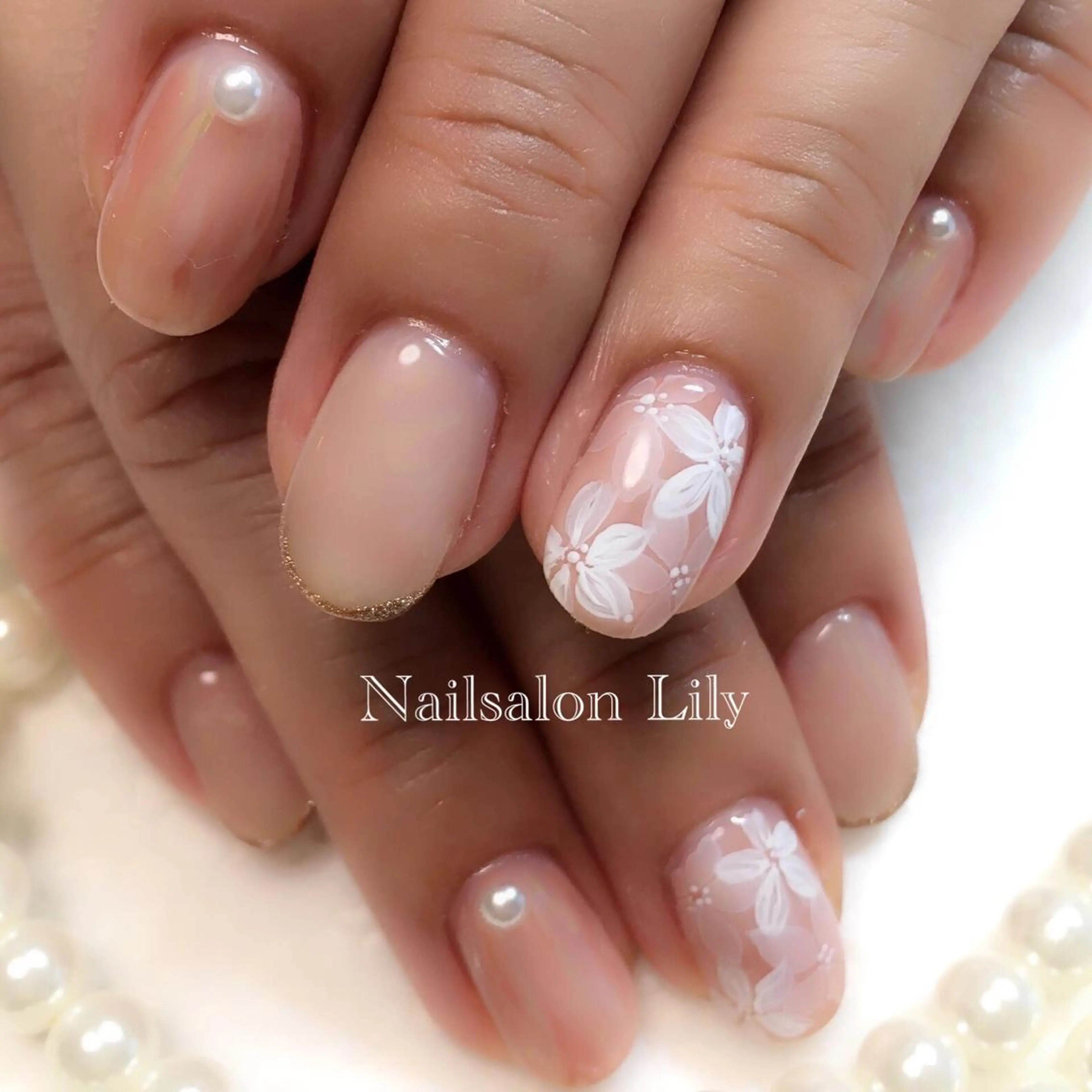 ネイル フラワーネイル Nailsalon Lilyのネイルデザイン