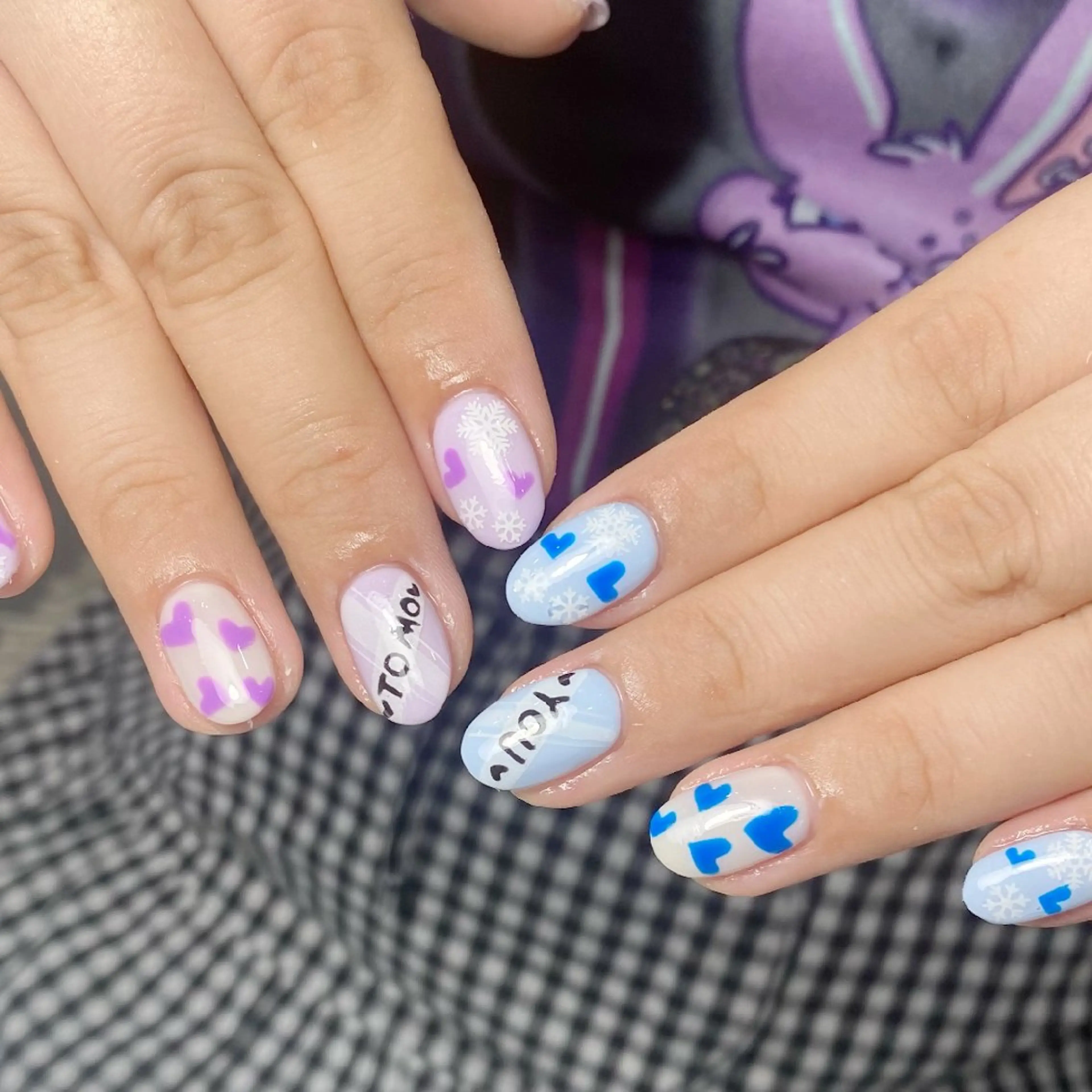 ネイル チークネイル フレンチネイル ジェルネイル ガーリー キラキラネイル ハンドネイル UM Nail Salonのネイルデザイン