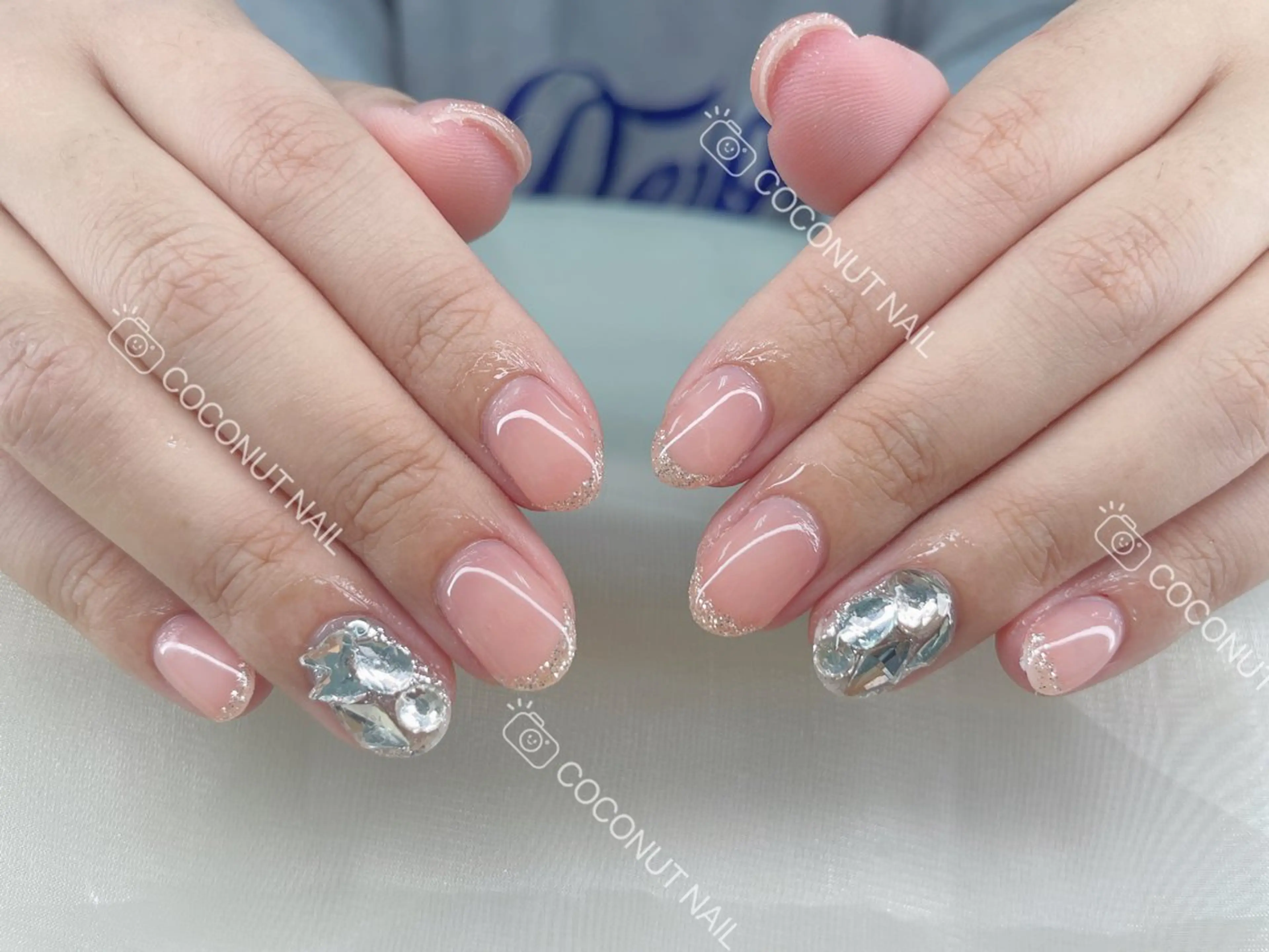 ネイル ハンドネイル 神田 ココナッツのネイルデザイン