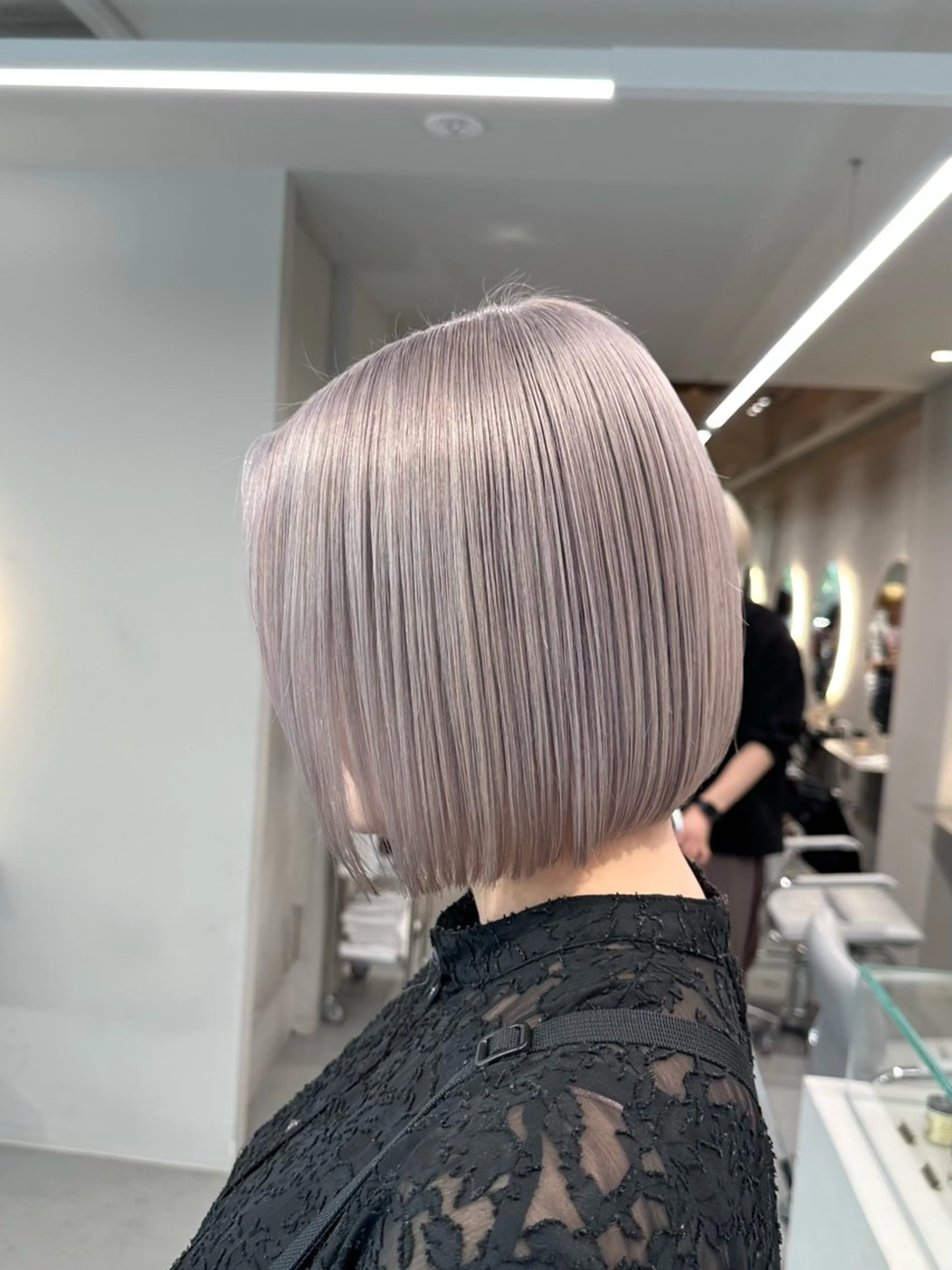 ショート カラー ヘアアレンジ ヘアカラー SOL.JINGUMAE所属・原宿・デザインカラー YUI🤍ྀིのヘアスタイル