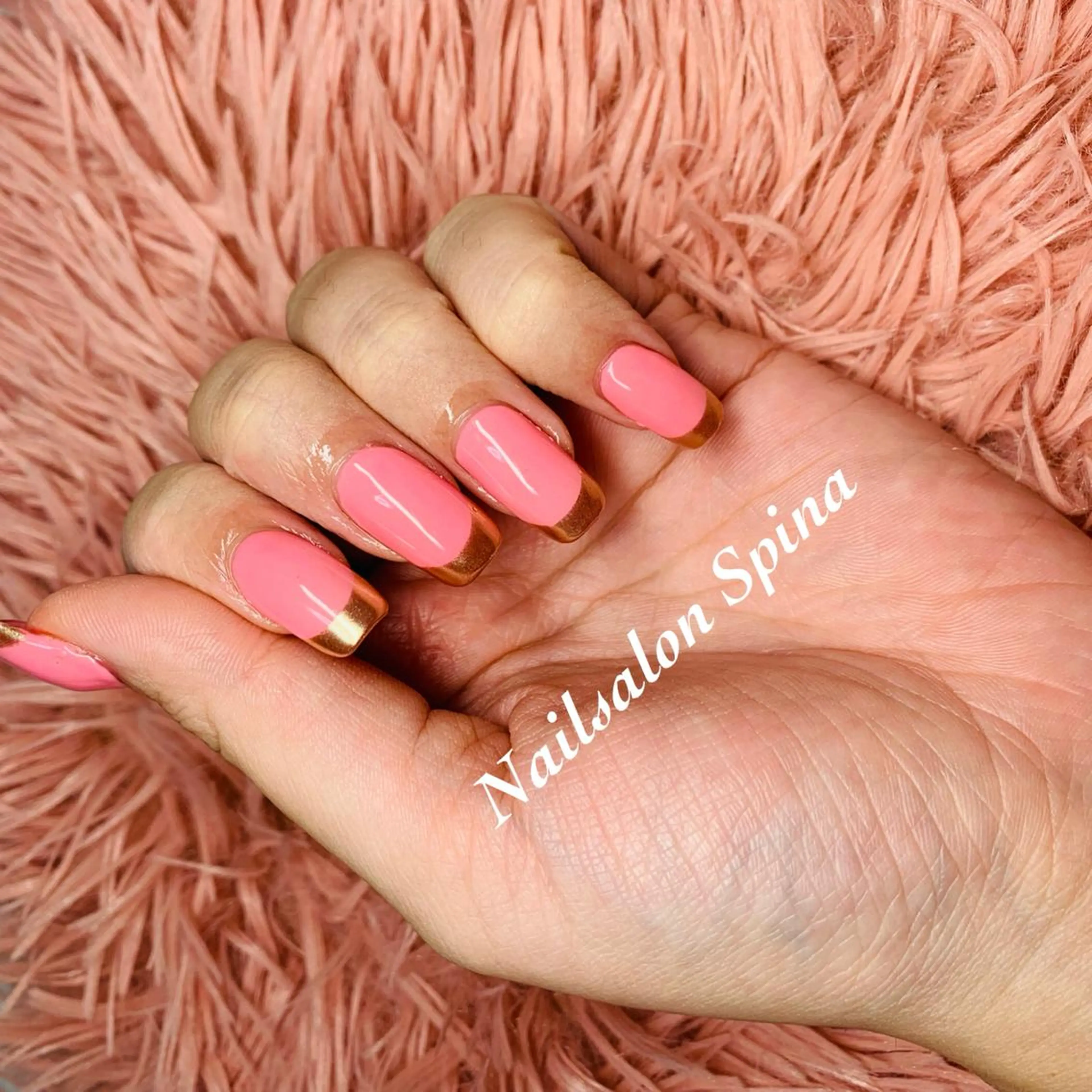 ネイル アートネイル オーロラネイル フレンチネイル ジェルネイル キラキラネイル Nailsalon Spina 琴美のネイルデザイン