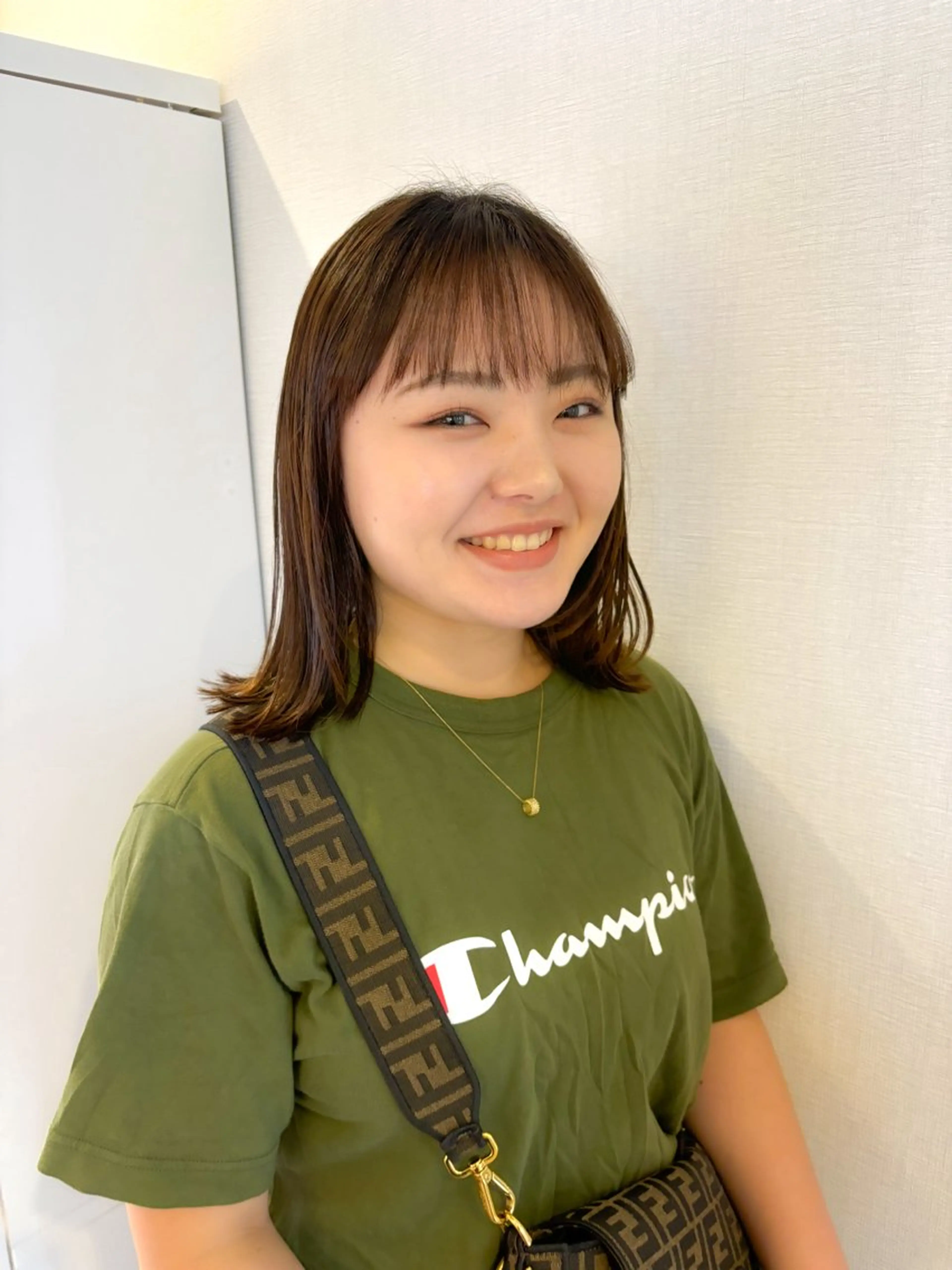 ミディアム カラー ベージュカラー オリーブベージュ ボブ 外ハネヘア amu所属・Kaho🌼/メンズ ニュアンスパーマのヘアスタイル