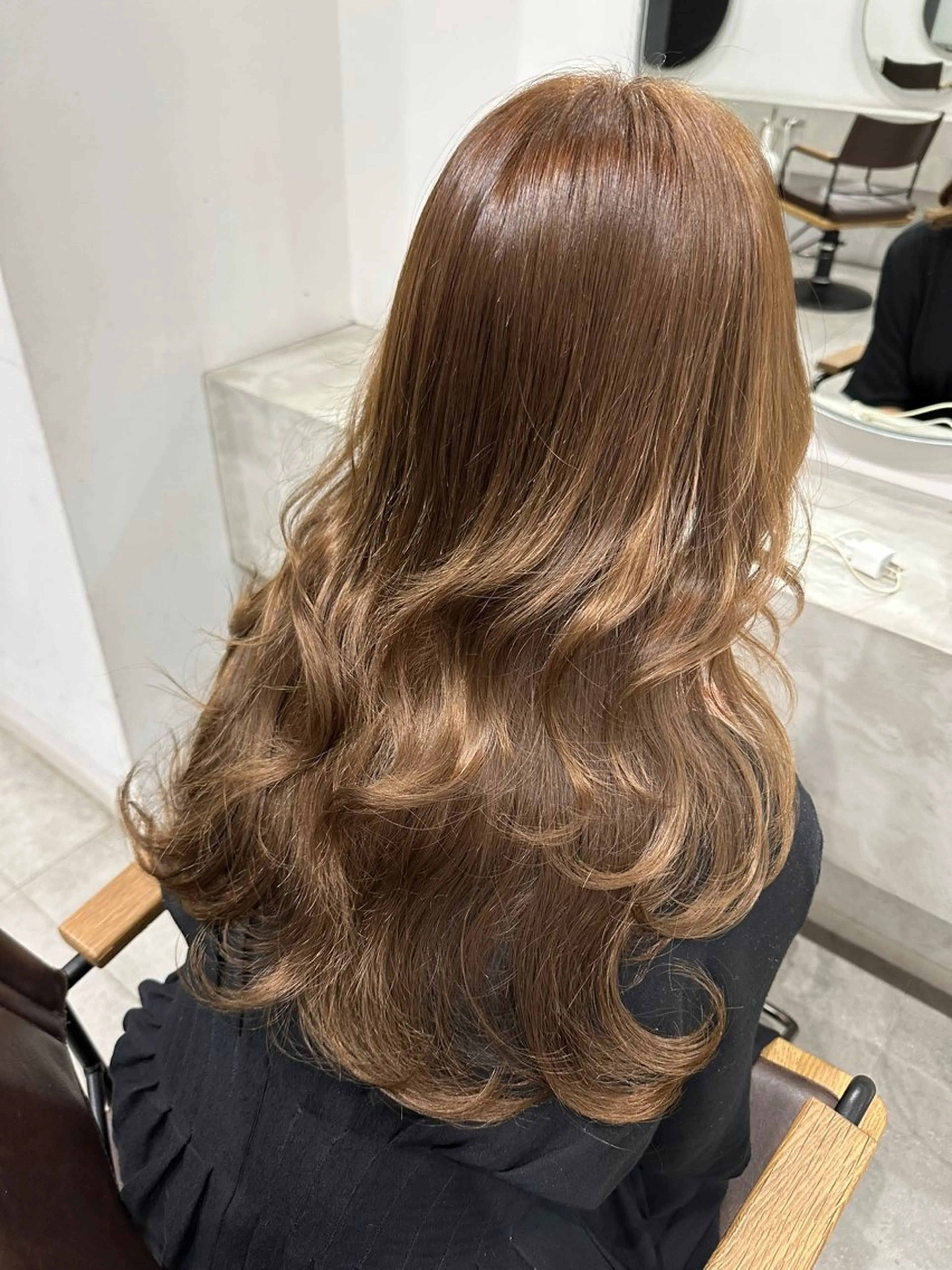 ロング カラー ヘアカラー トリートメント clan所属・シガ ミクトのヘアスタイル