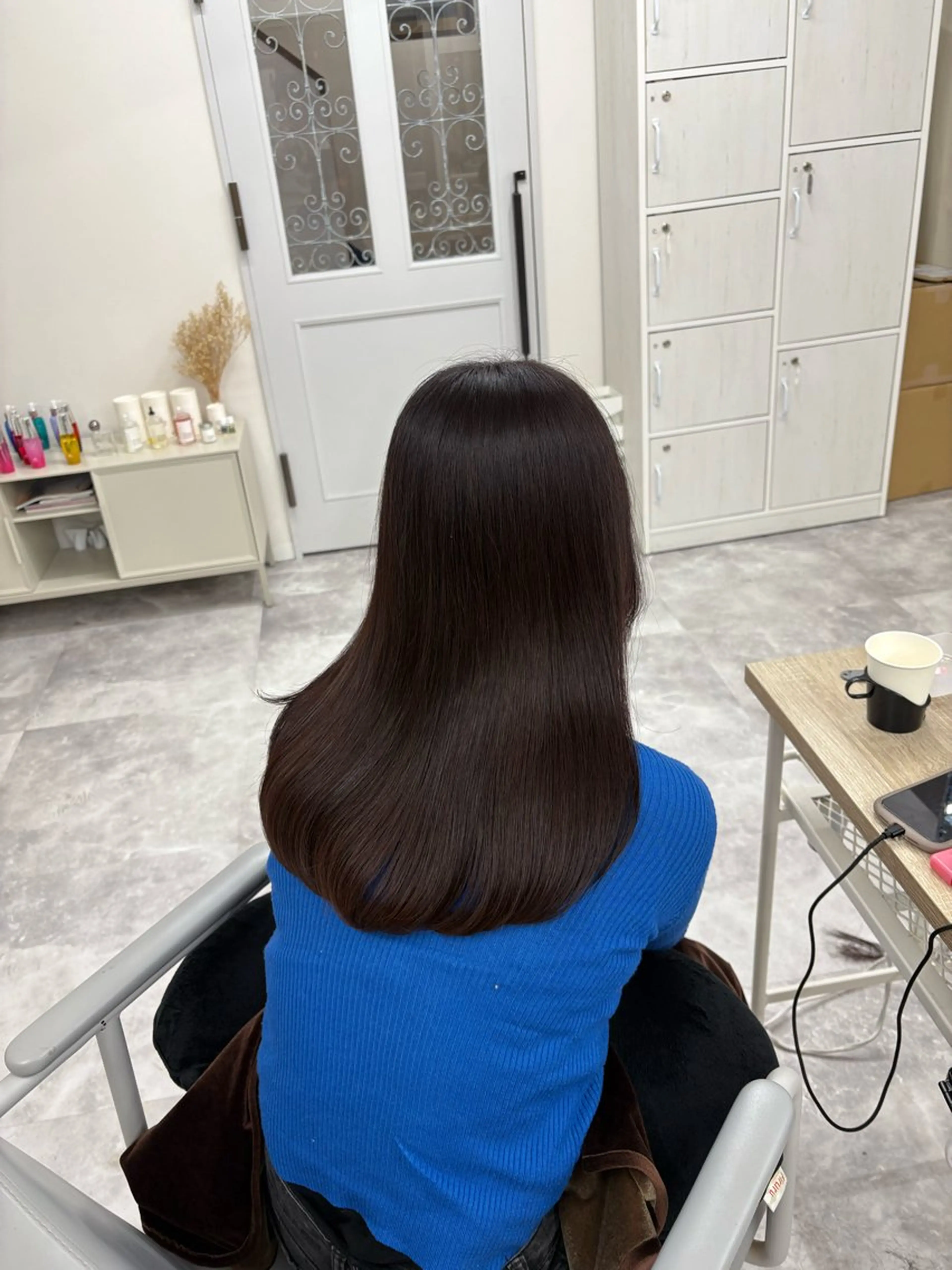 ミディアム チョコレートブラウン ヘアカラー トリートメント Aura 髪質改善＆韓国レイヤー所属・あい❤︎ /髪質改善/韓国巻きのヘアスタイル