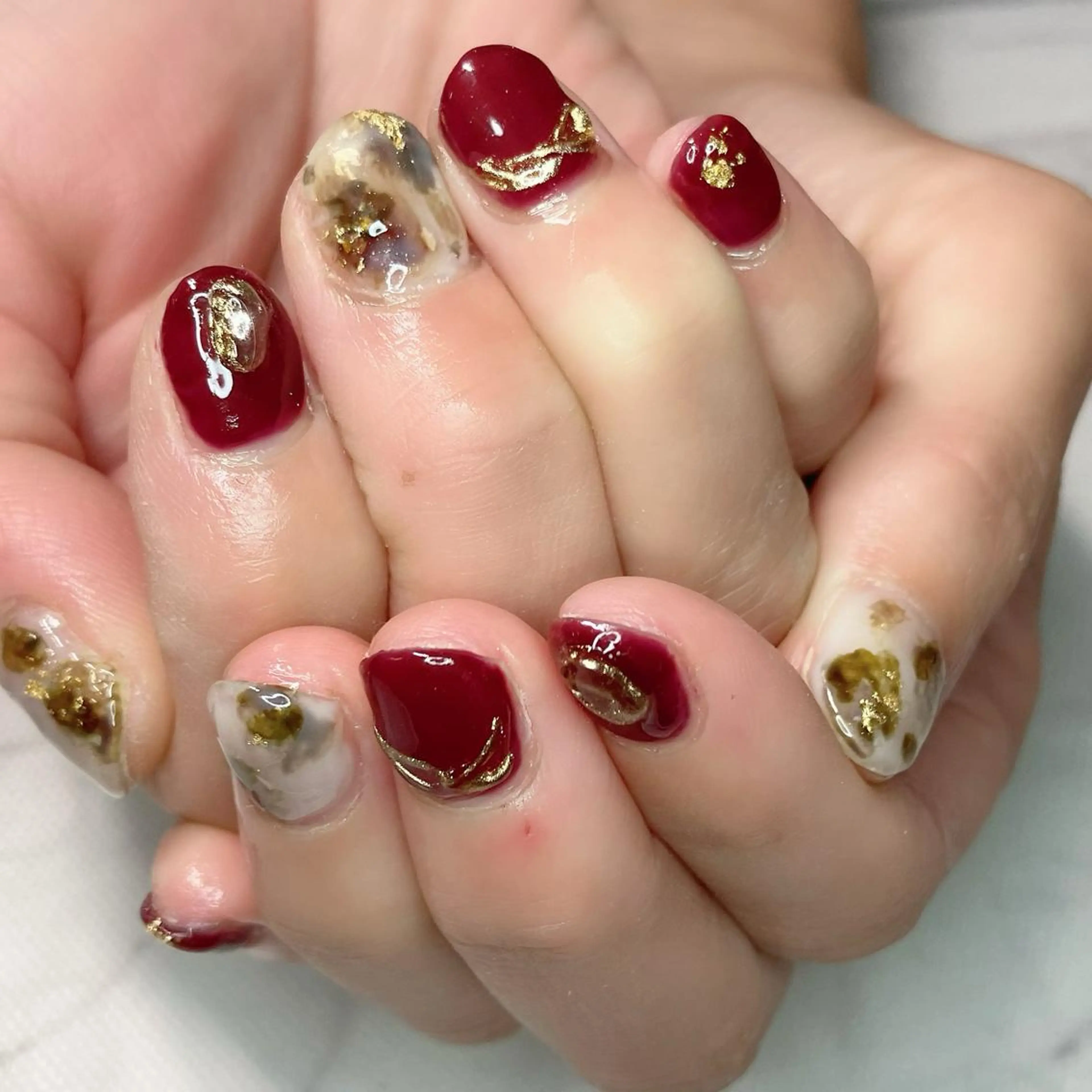 ネイル べっ甲ネイル ボルドー ニュアンスネイル nail salon mのネイルデザイン