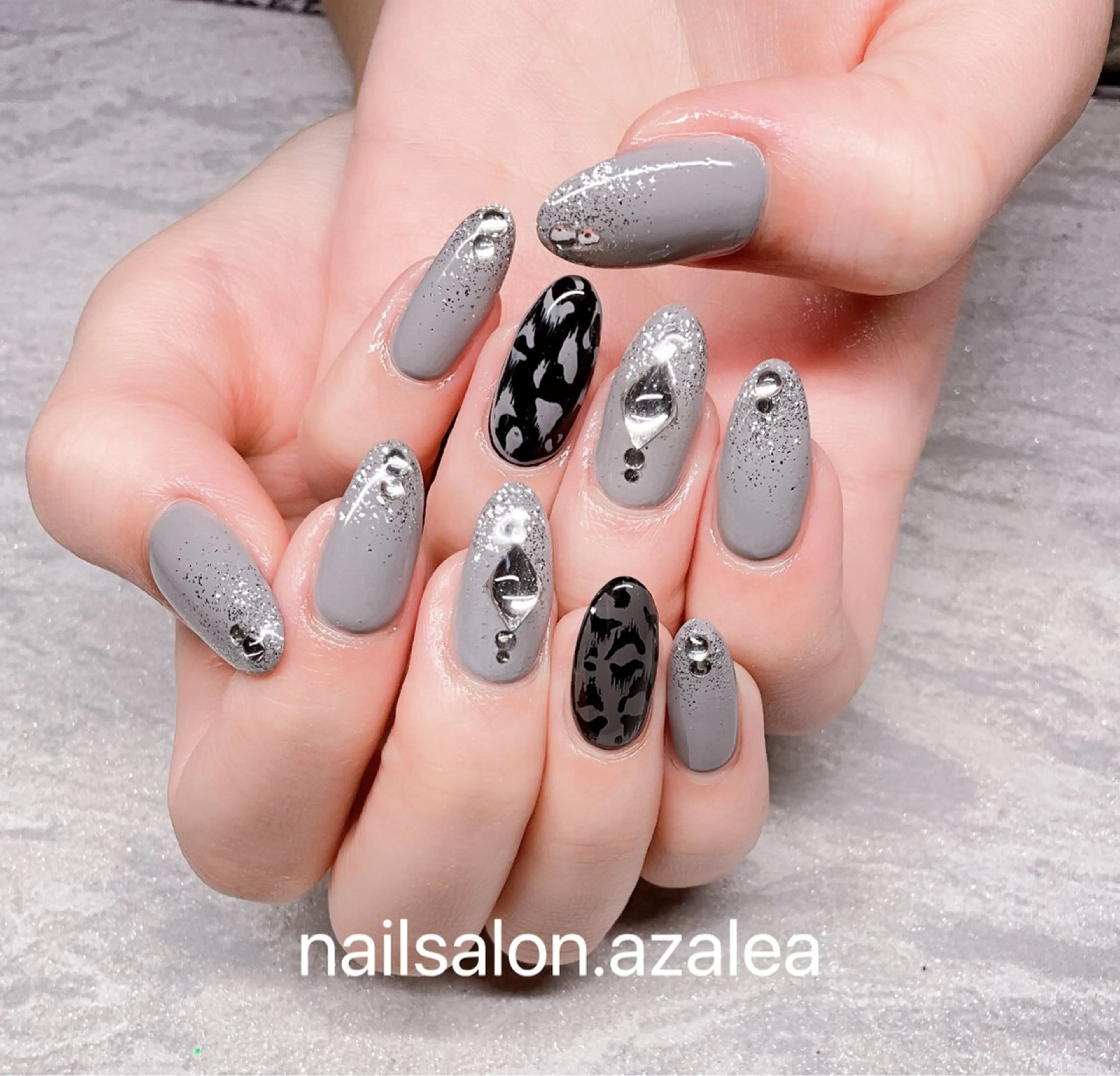 ネイル ハンドネイル R inのネイルデザイン