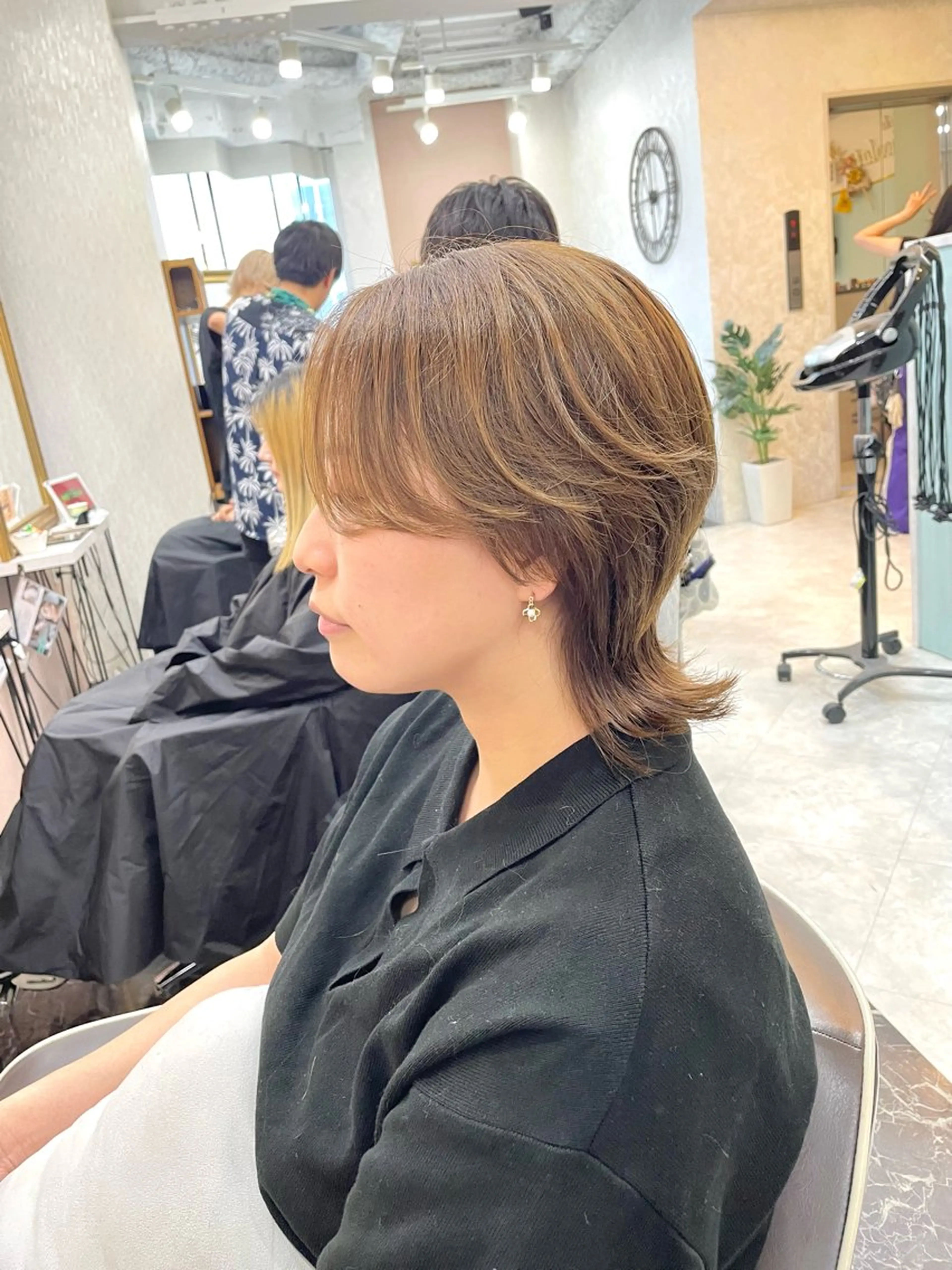 ショート ショートヘア ウルフカット カット ヘアカラー 亀川蓮 Agu hairのヘアスタイル