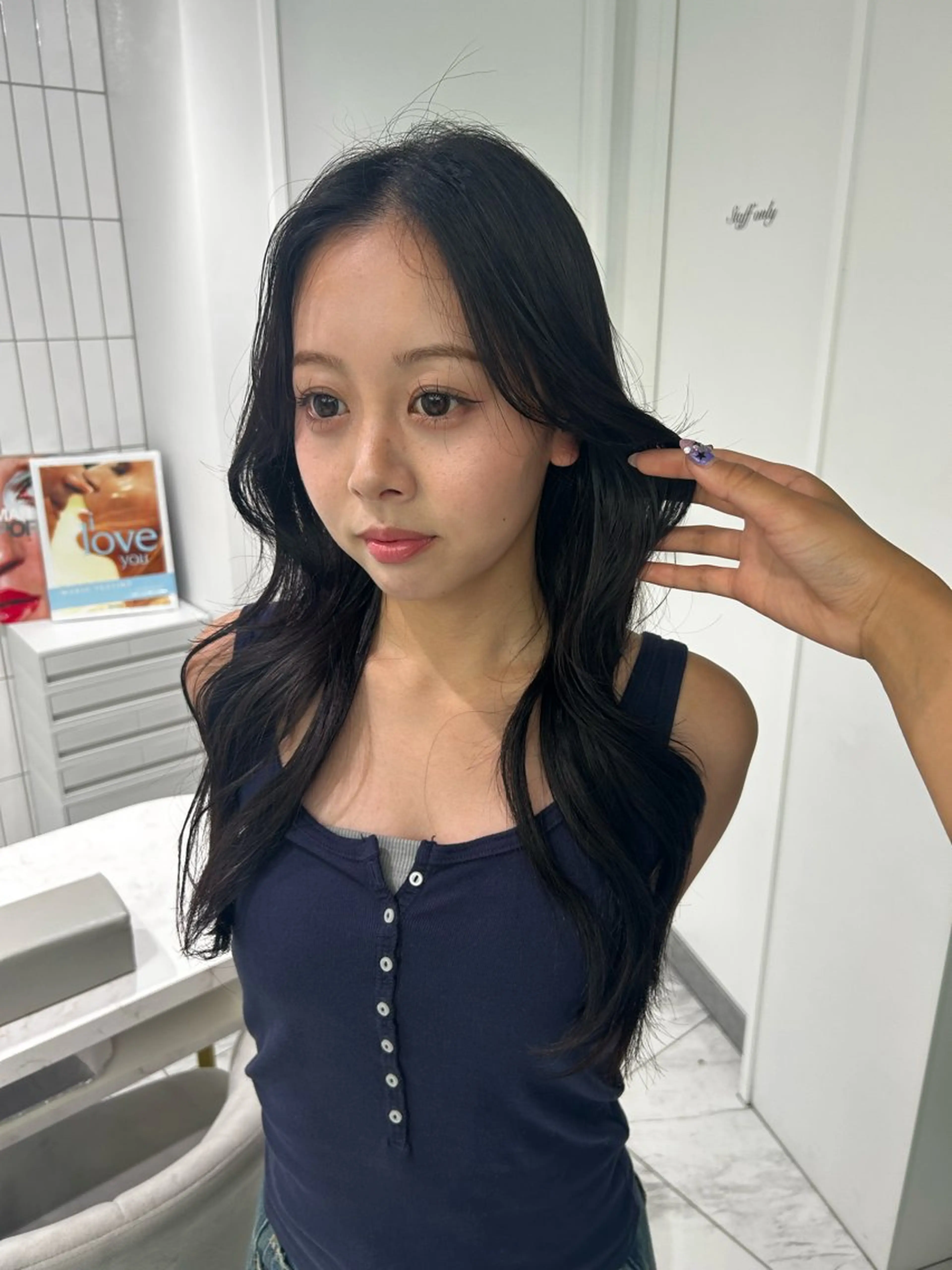 カラー レイヤー／マツエク 💋𝑨𝑵𝑵𝑨のヘアスタイル