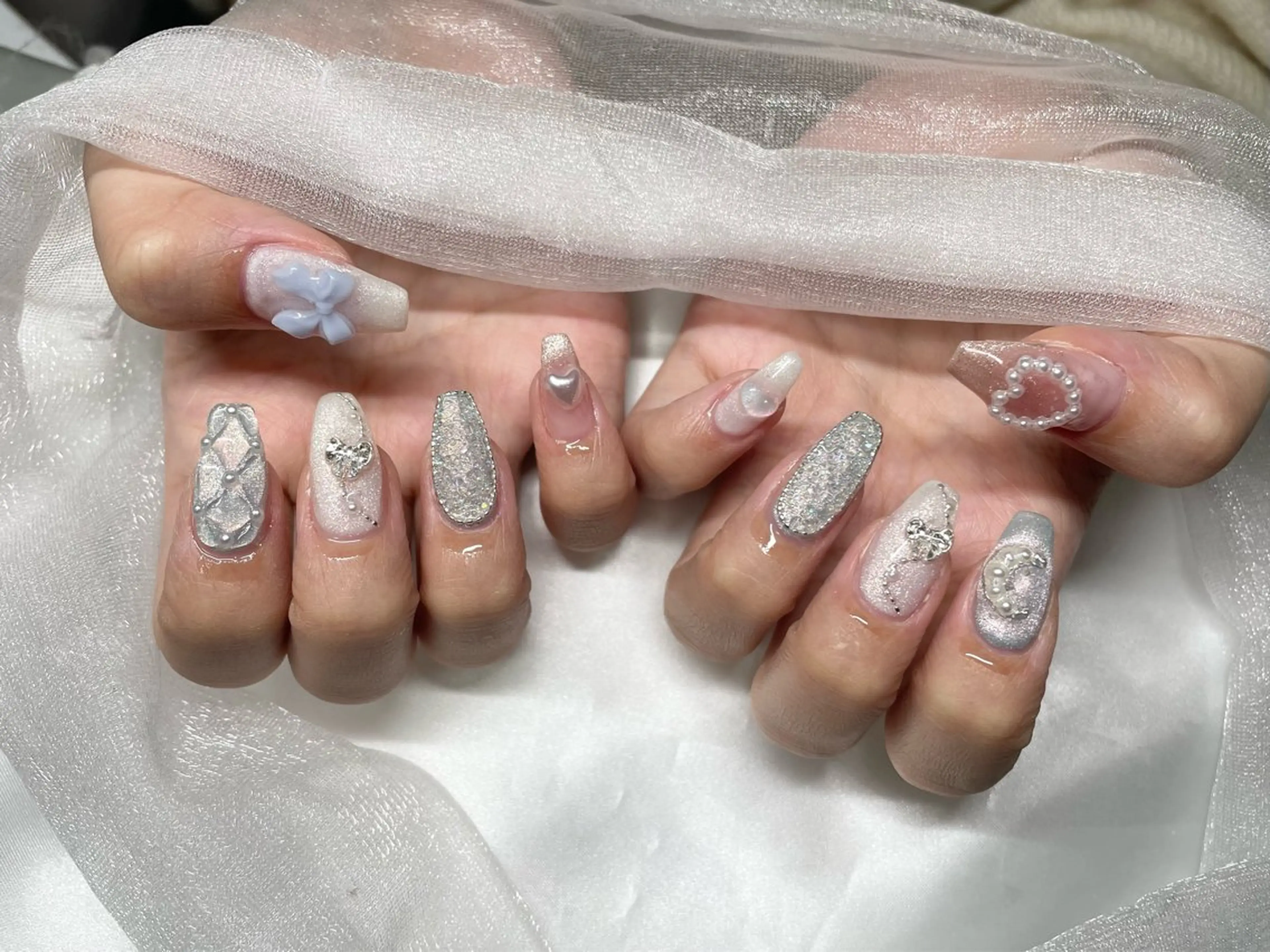 ネイル ハンドネイル Roi〈ロワ〉 Minakoのネイルデザイン