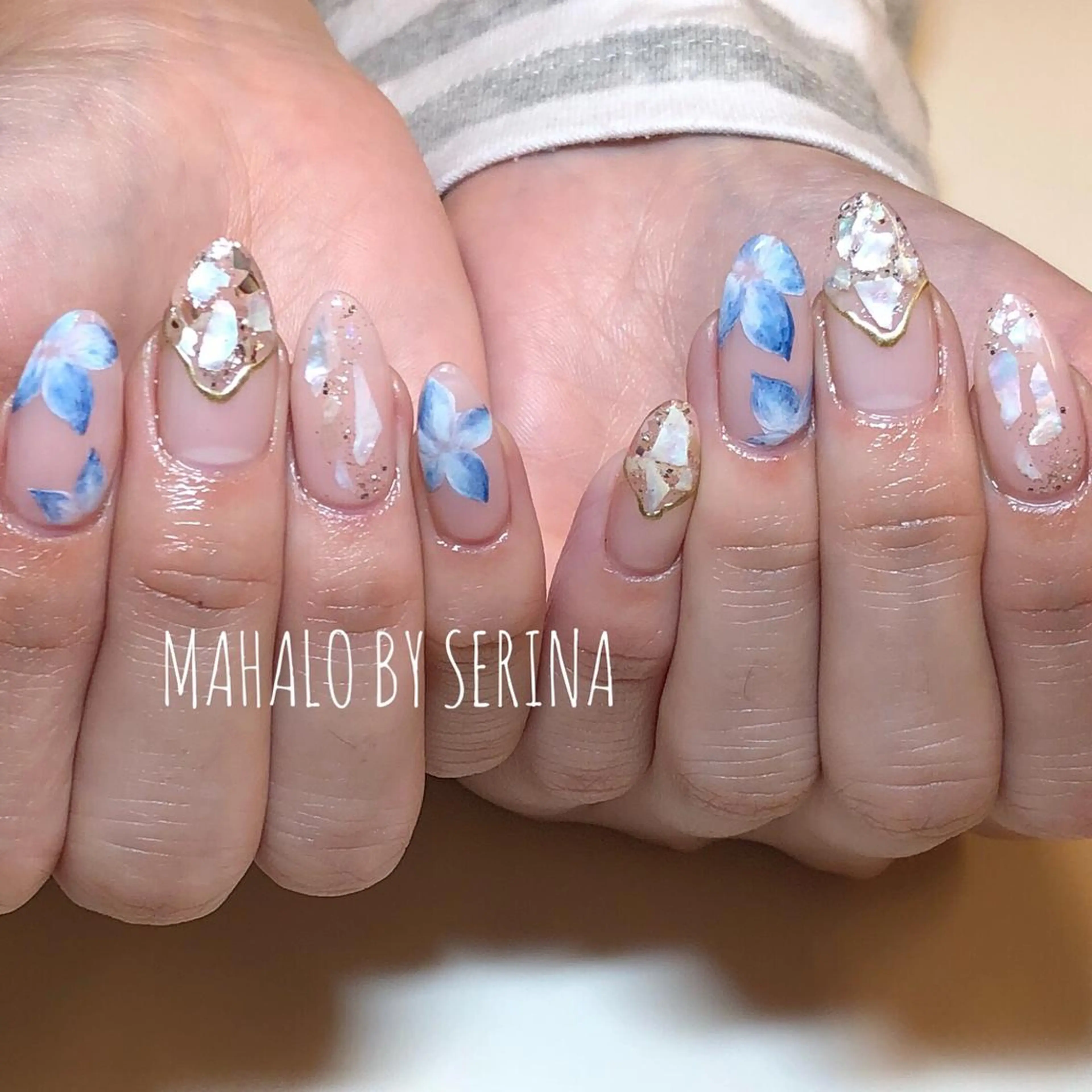 ミディアム SUNNY BAE. SERINAのネイルデザイン