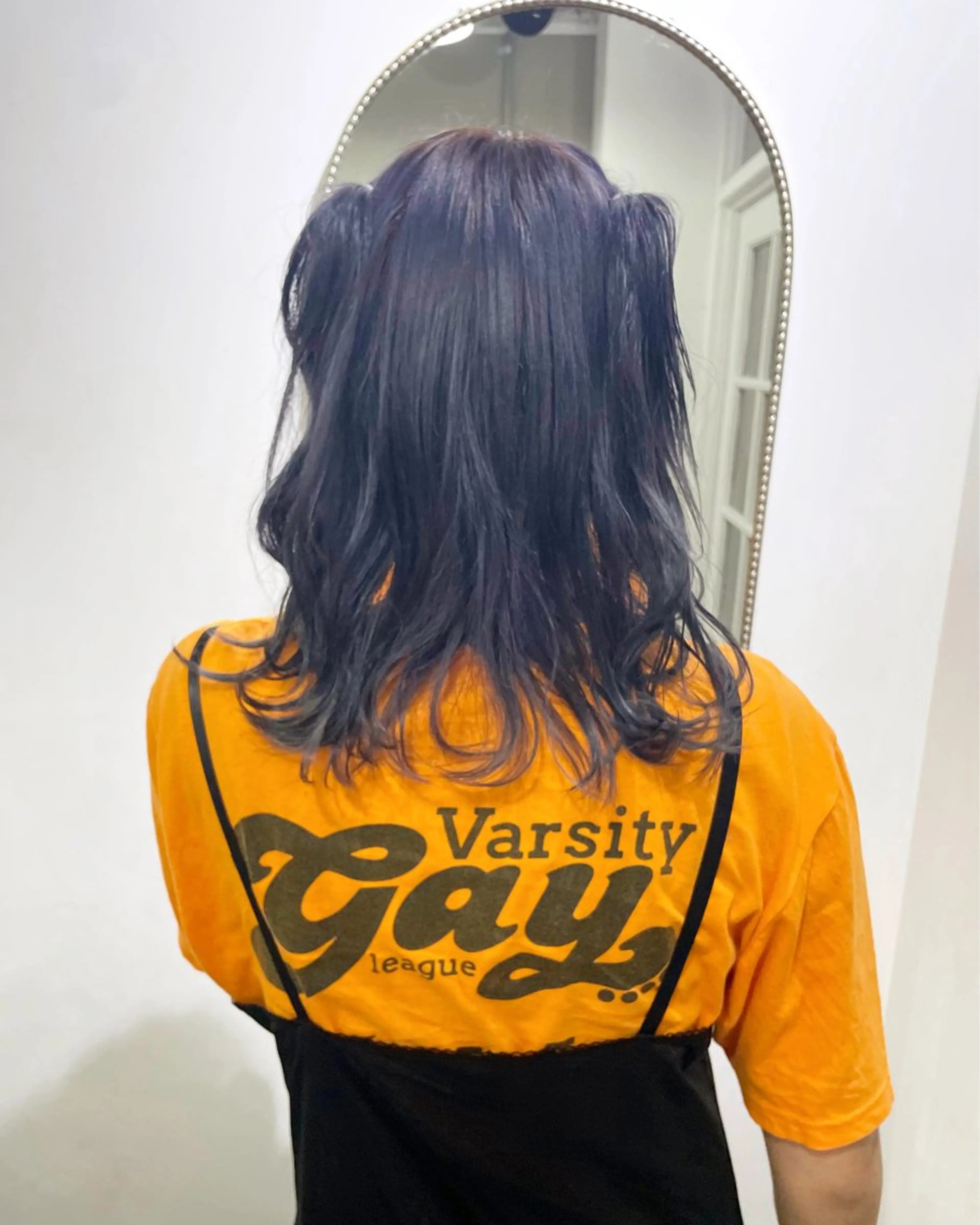 ミディアム パープルカラー ヘアカラー CACHÉ わっちょのヘアスタイル