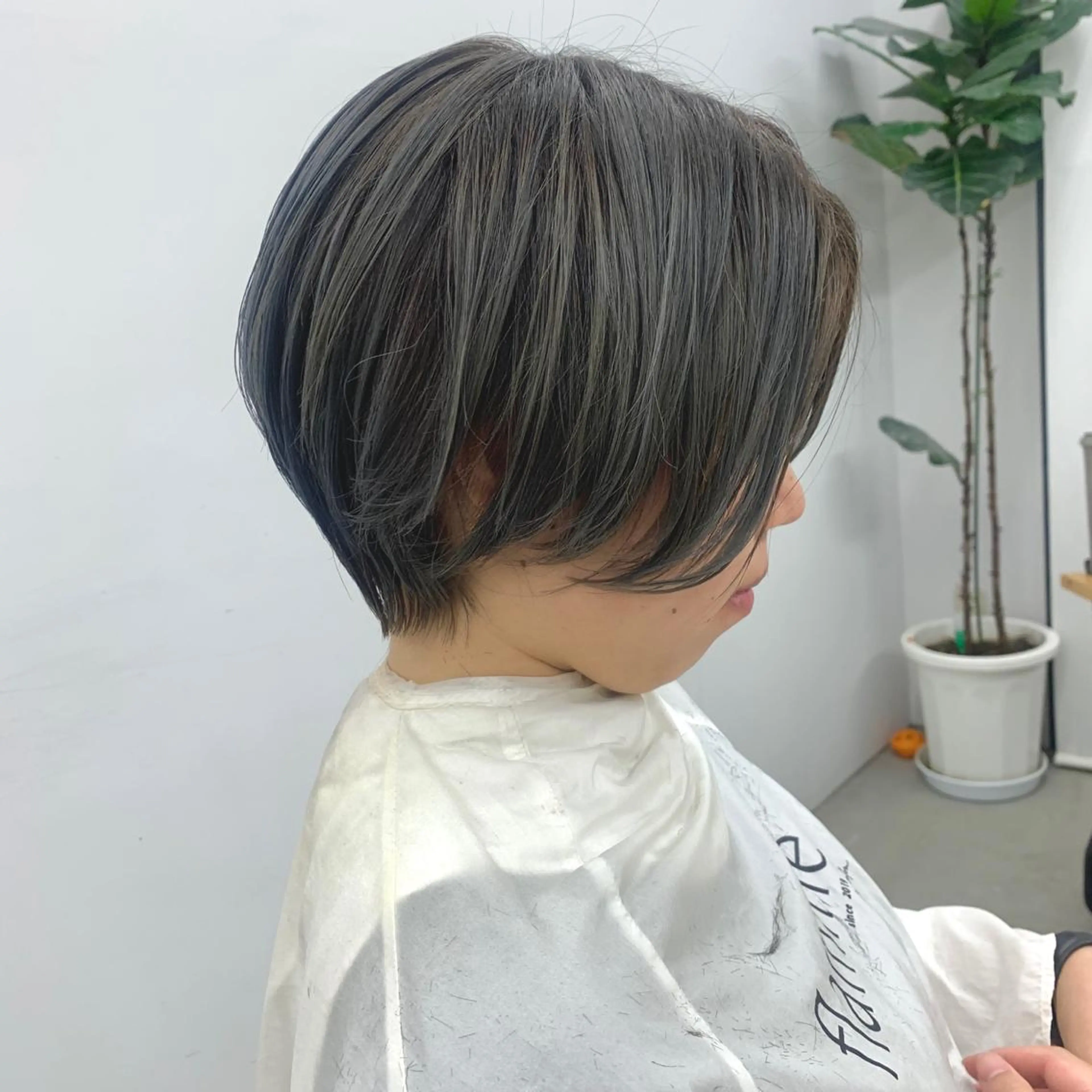 ショート LEBEN所属・leben serikaのヘアスタイル