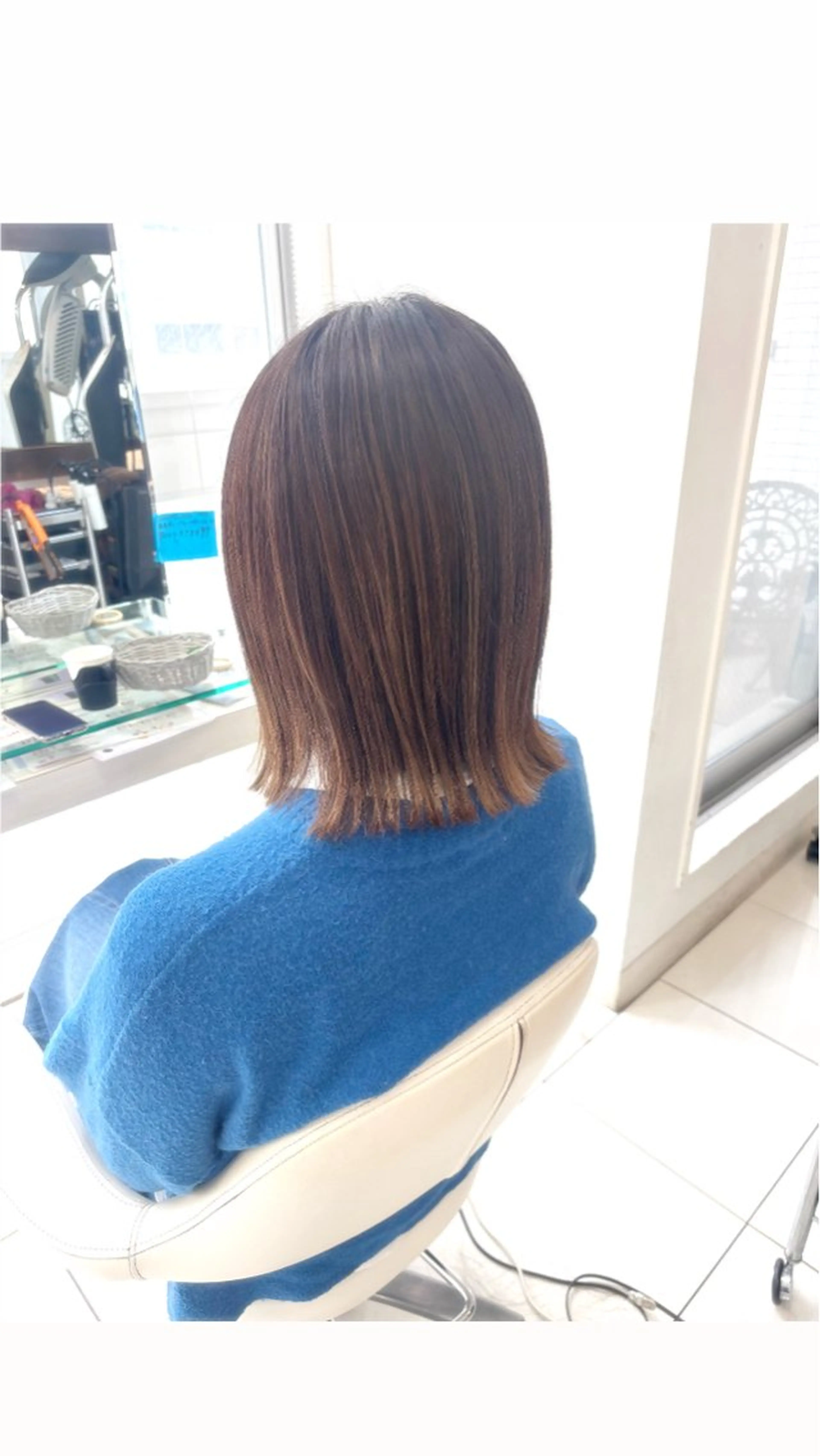 ミディアム カット ヘアカラー ブリーチ透明感カラー /レイヤー👗しずかのヘアスタイル