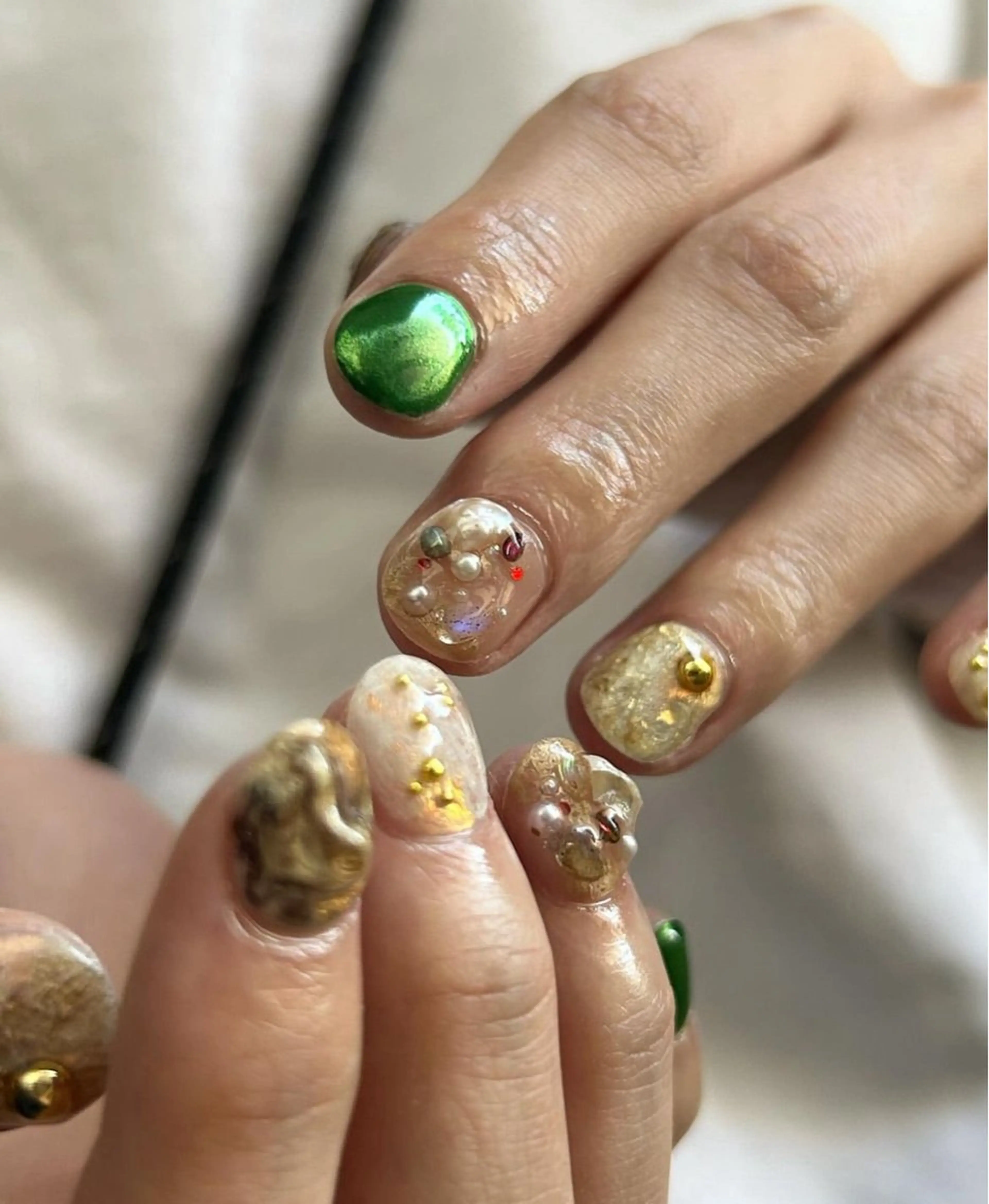 メンズ ネイル フットネイル ジェルネイル ゴールド メンズネイル ニュアンスネイル ハンドネイル ハンドケア añil所属・anil miyuのネイルデザイン