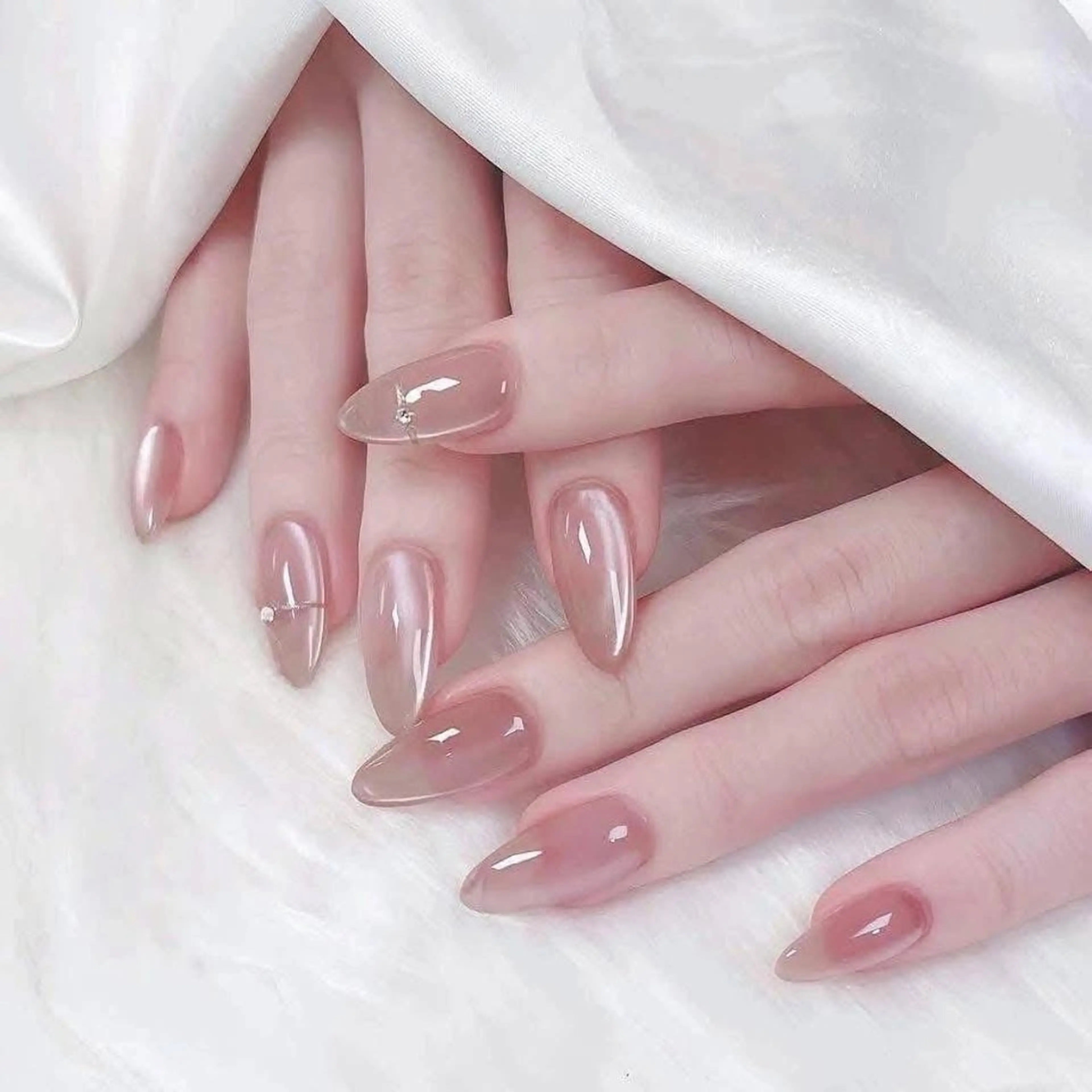 ネイル ANNA NAIL SALON所属・チャン ティ ジエンのネイルデザイン