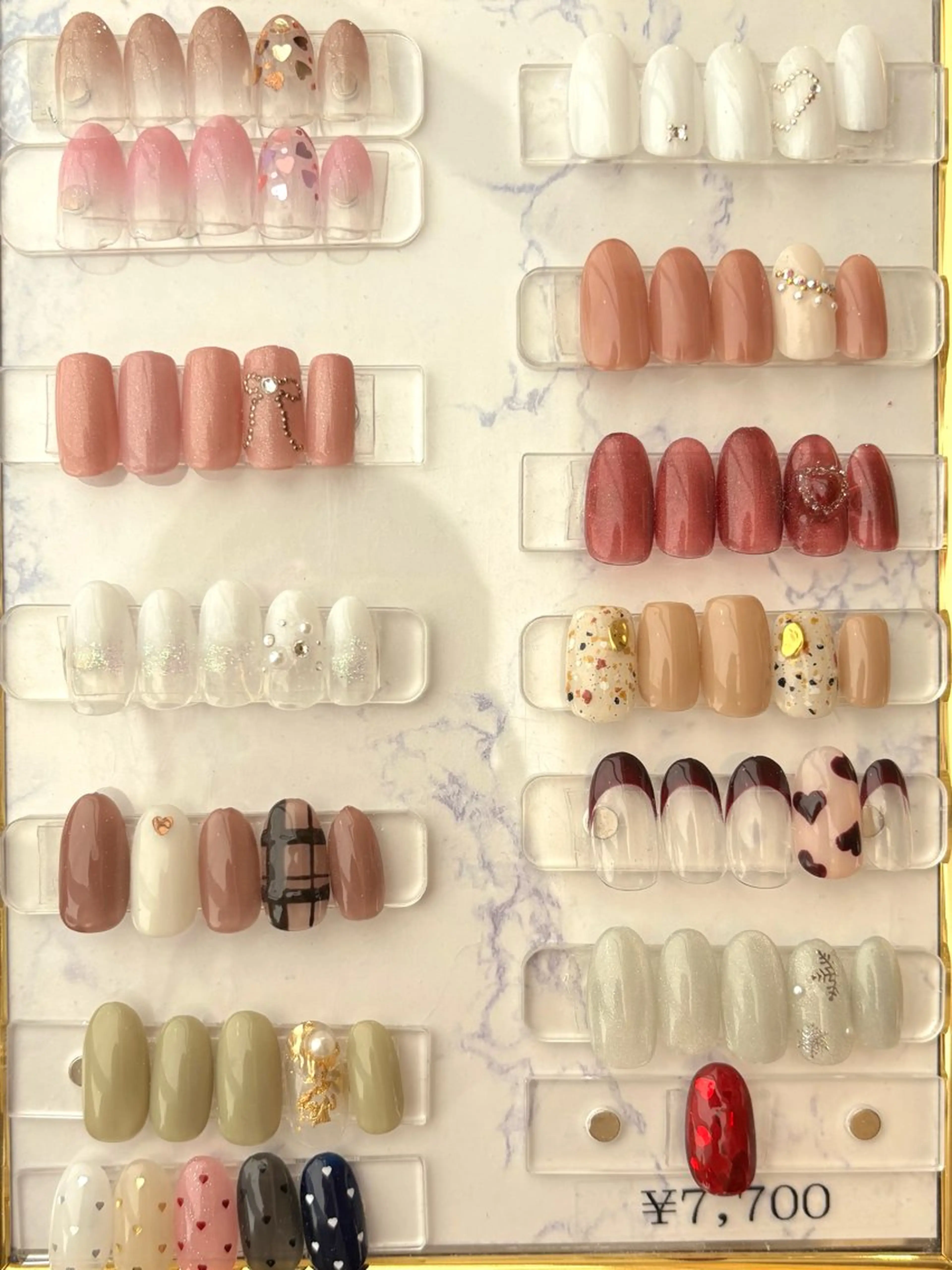 【minimo限定価格】handシンプルデザインの写真