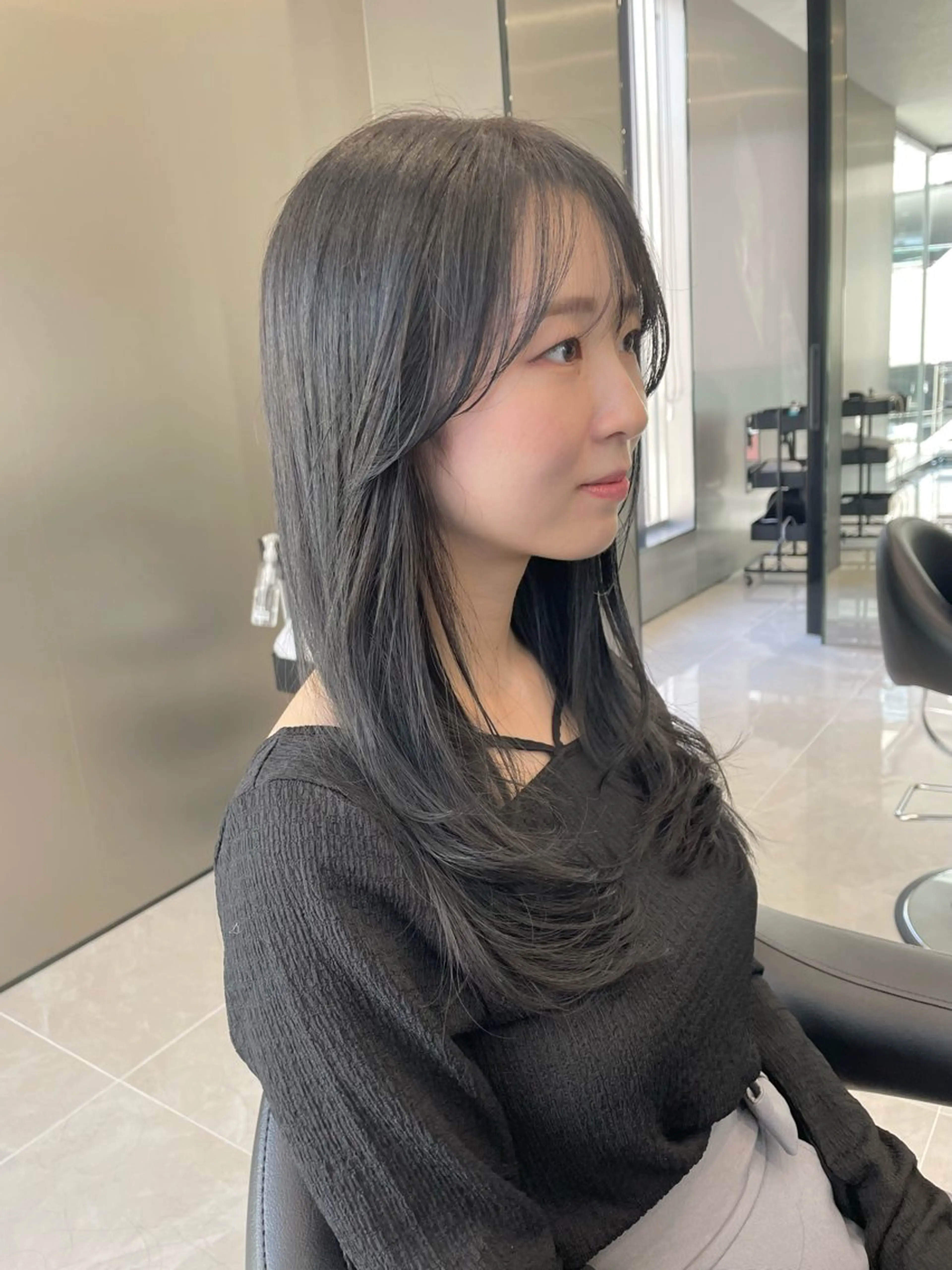 セミロング HARUKI MINATO  Japan福岡所属・似合わせカット 迫留由弥のヘアスタイル