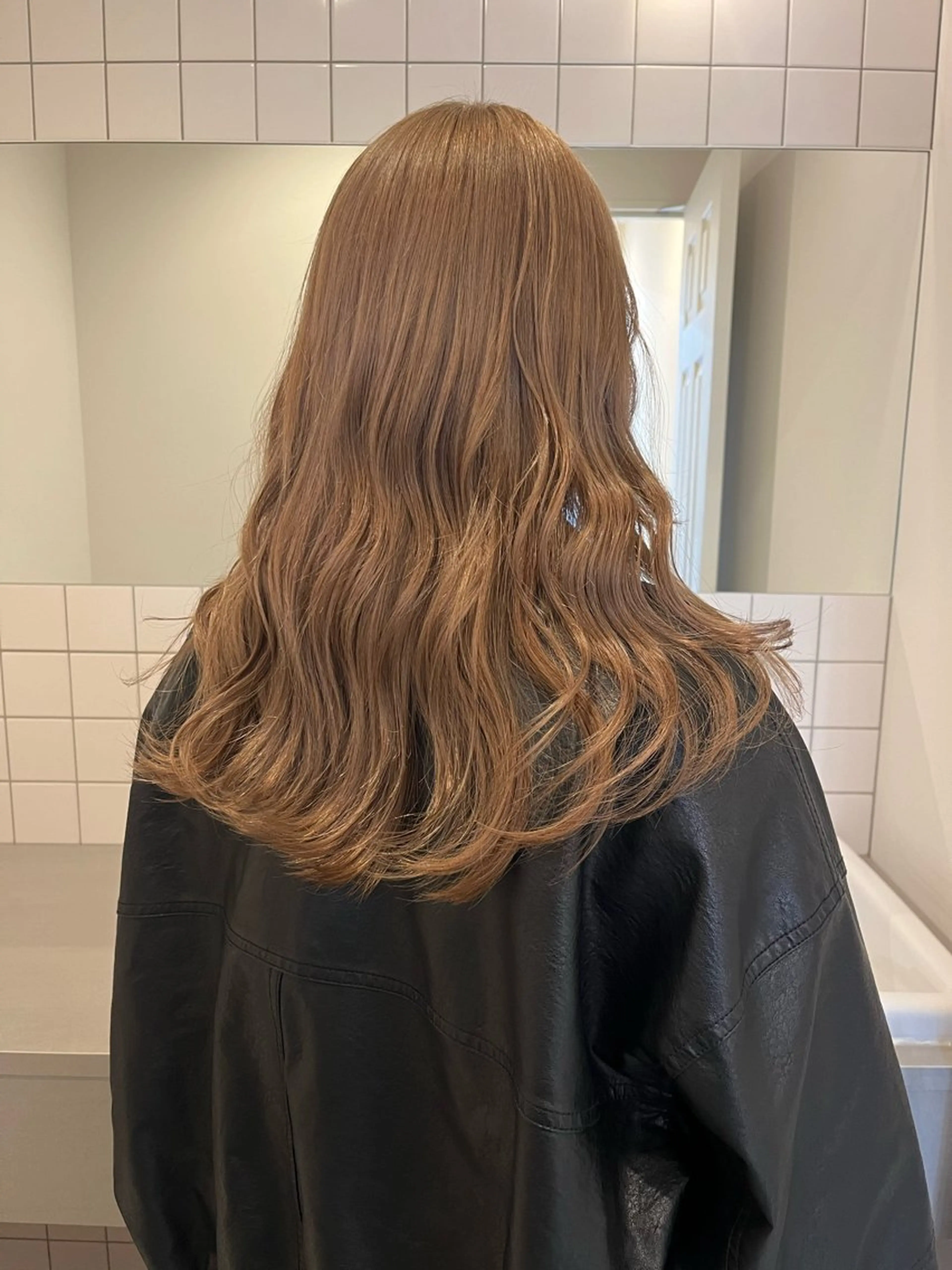 カラー yuka/ロング/ レイヤーカットモデルのヘアスタイル