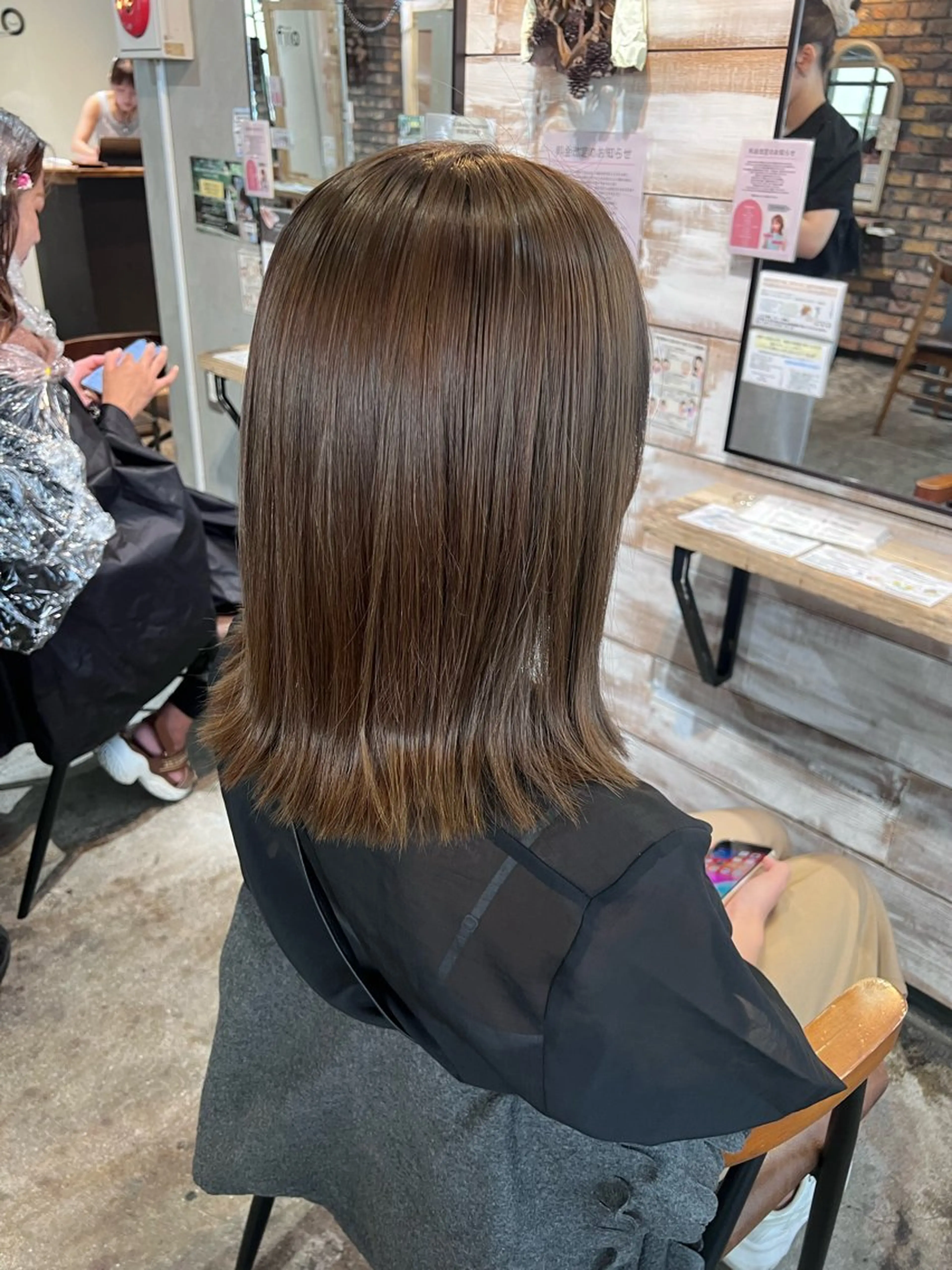 ミディアム カラー 木原 めいのヘアスタイル