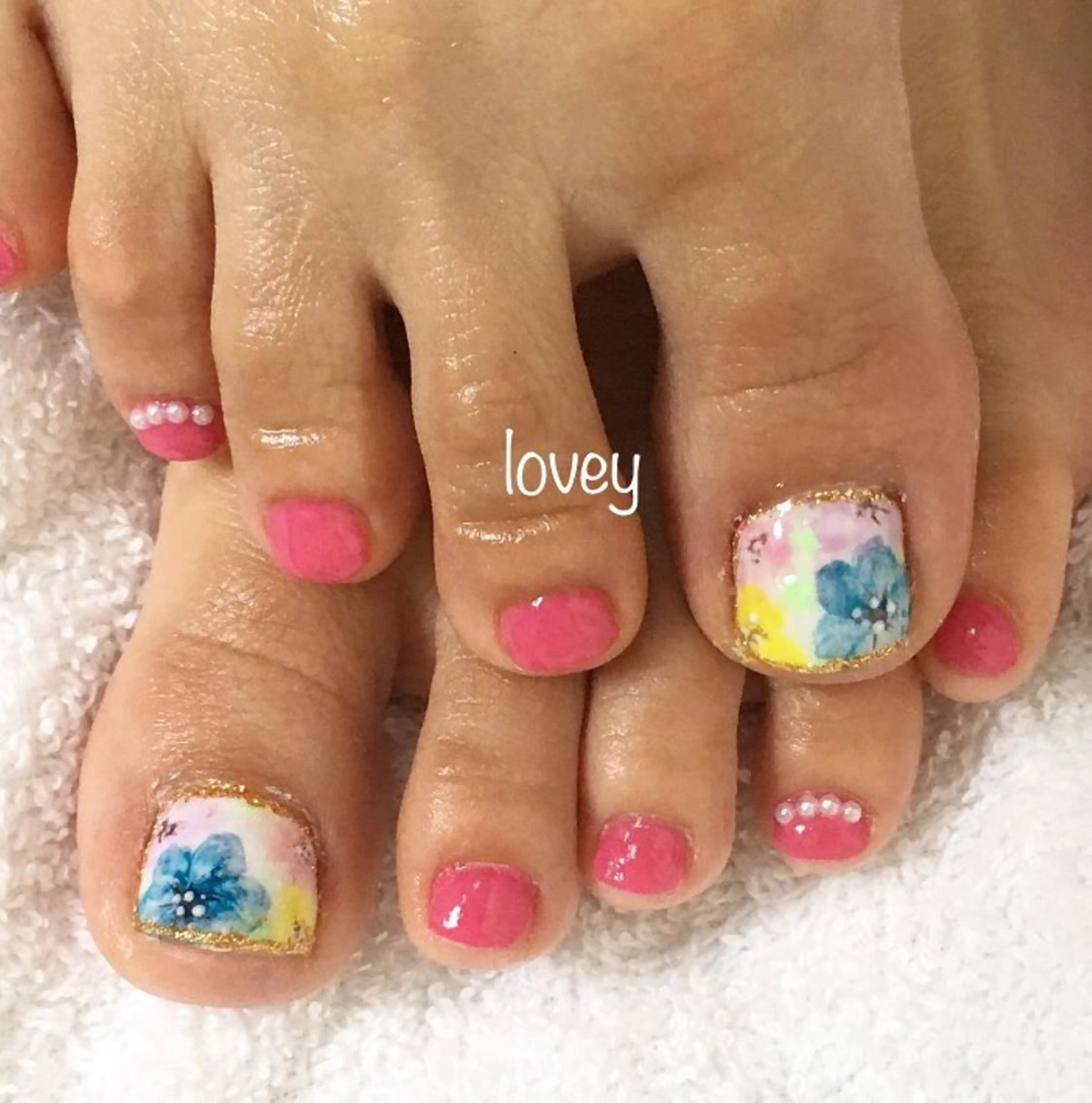 ネイル アートネイル フットネイル 持ち込み プライベートサロン loveyのネイルデザイン