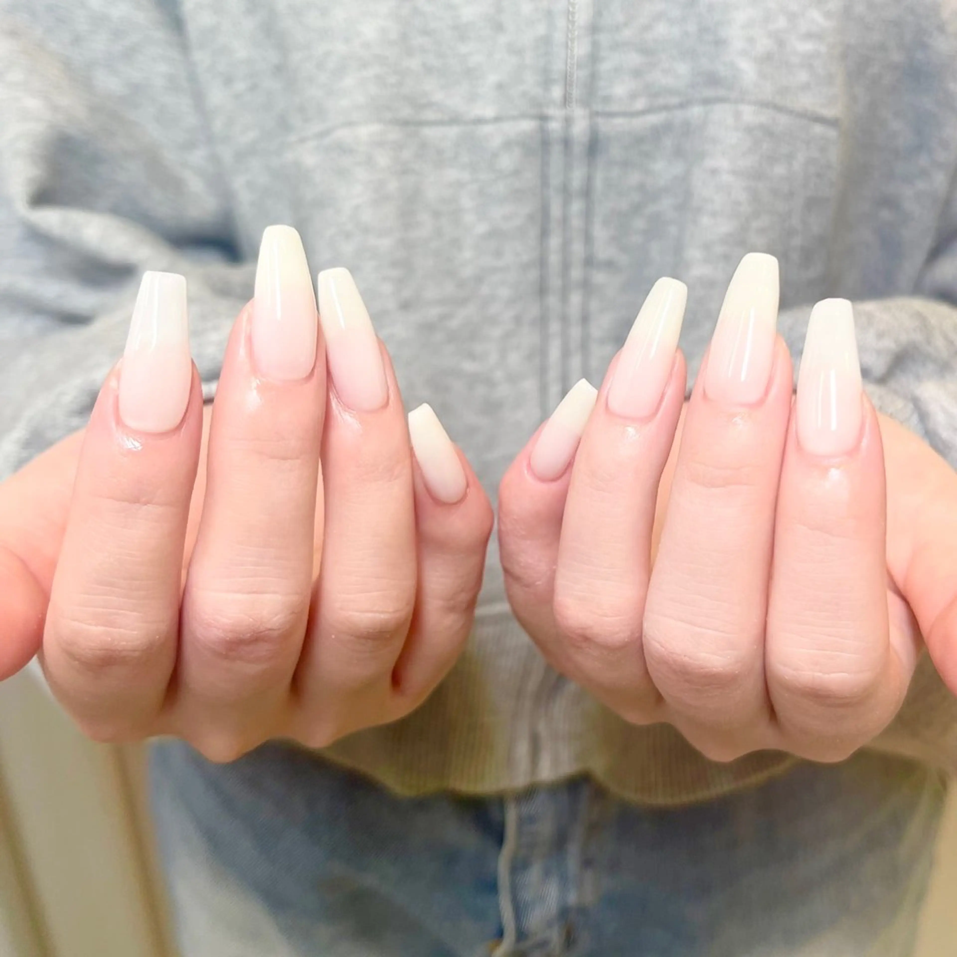 ネイル ワンカラーネイル ハンドネイル 🧁fein. nana🩵のネイルデザイン