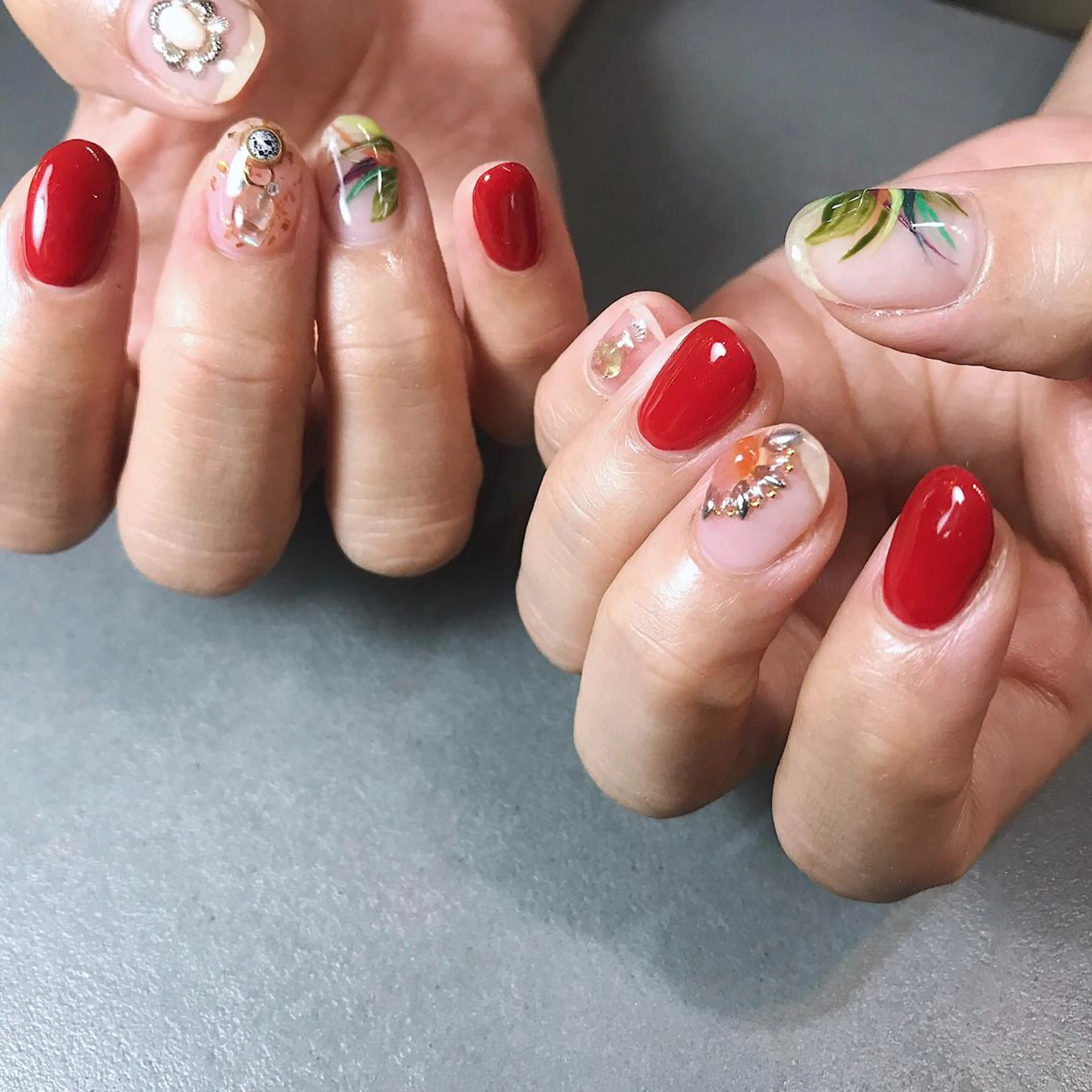 ネイル nail atelier AMBER所属・saori .の眉毛・アイブロウイメージ