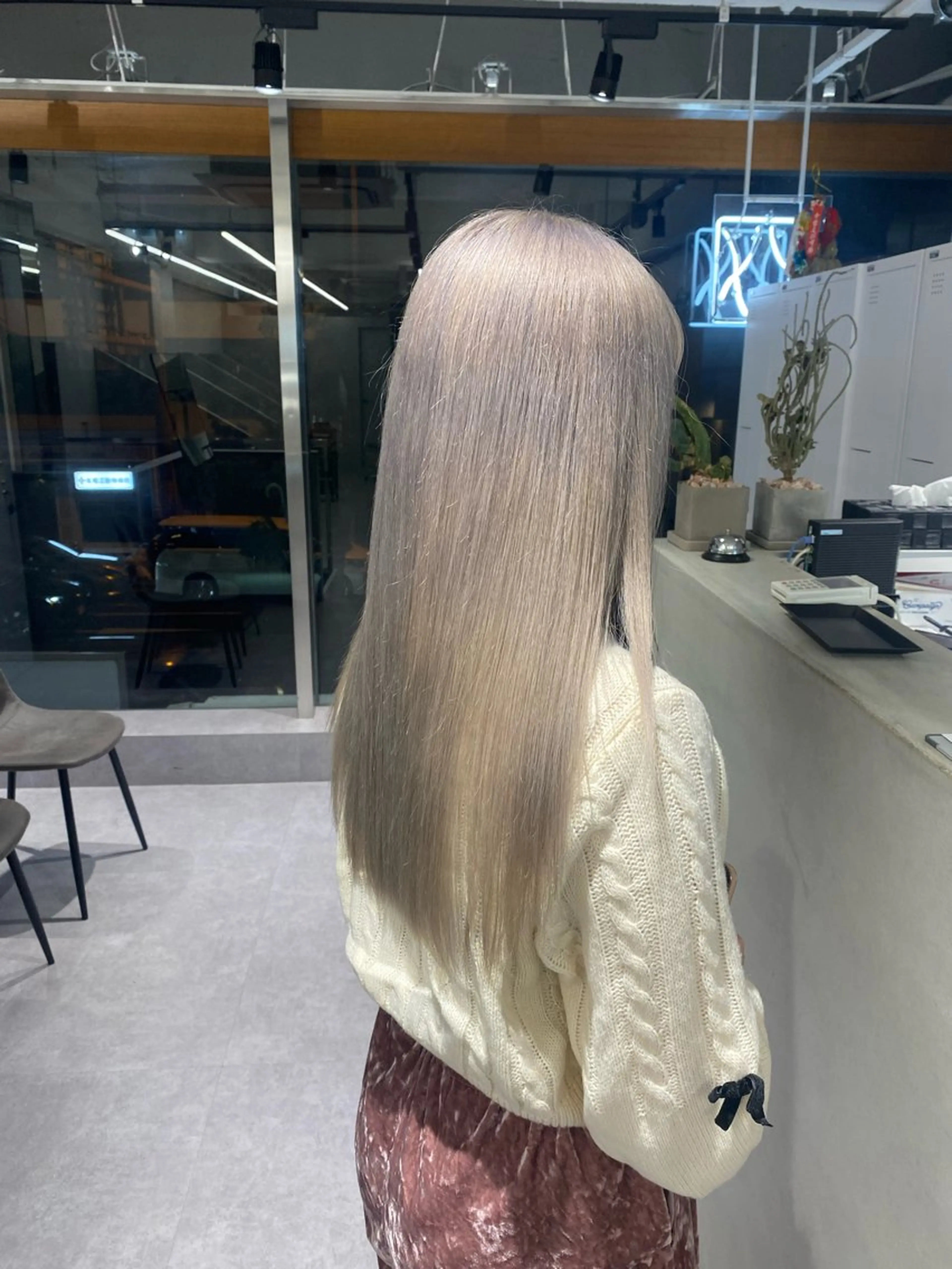 ロング カラー ブリーチ ケアブリーチ シルバー ホワイトシルバー ヘアカラー ハイトーン/北堀江 💎Shoseiのヘアスタイル