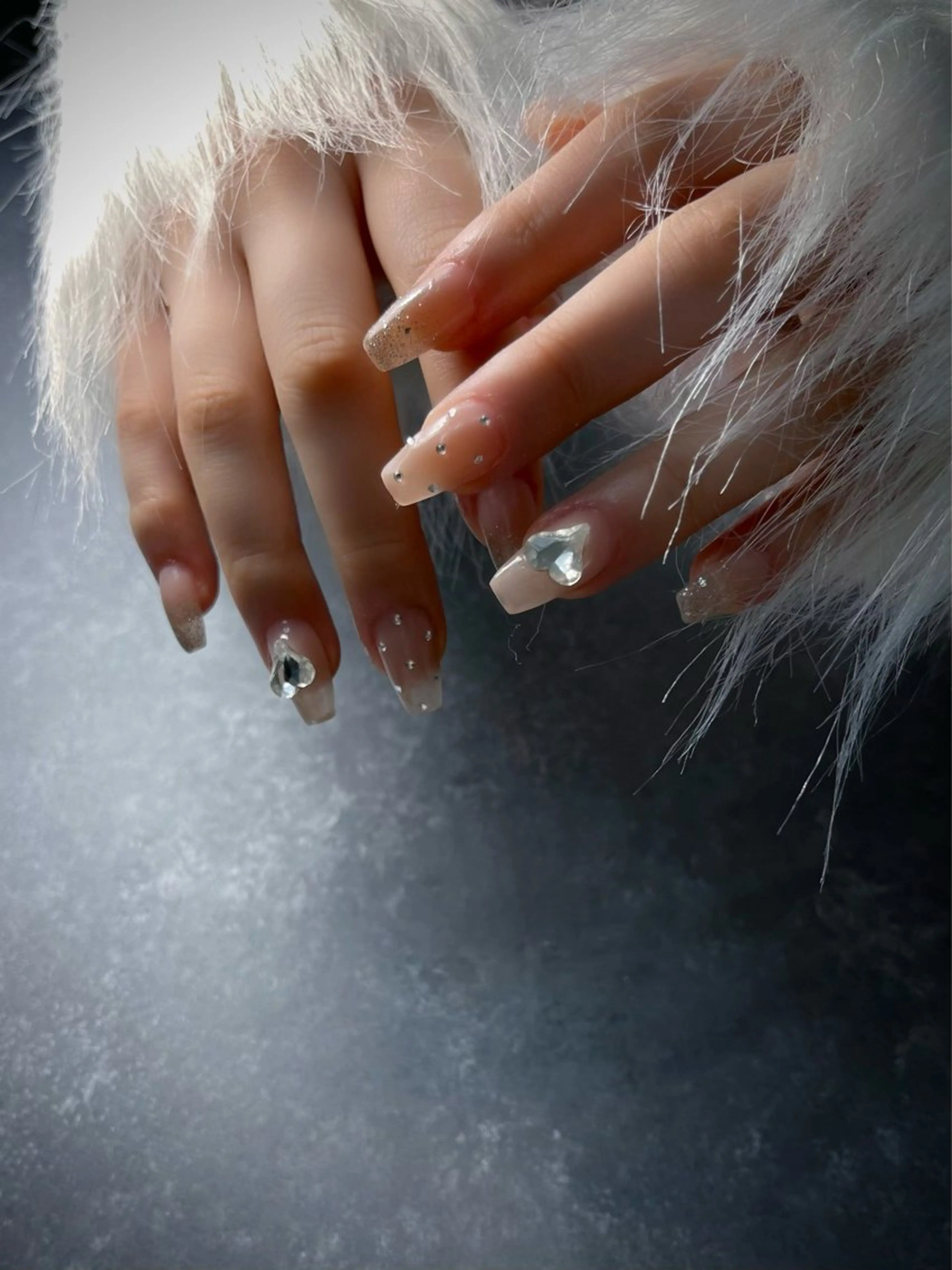 ネイル キラキラネイル マグネットネイル スカルプネイル ワンホンネイル nine.🦋 YUKOのネイルデザイン