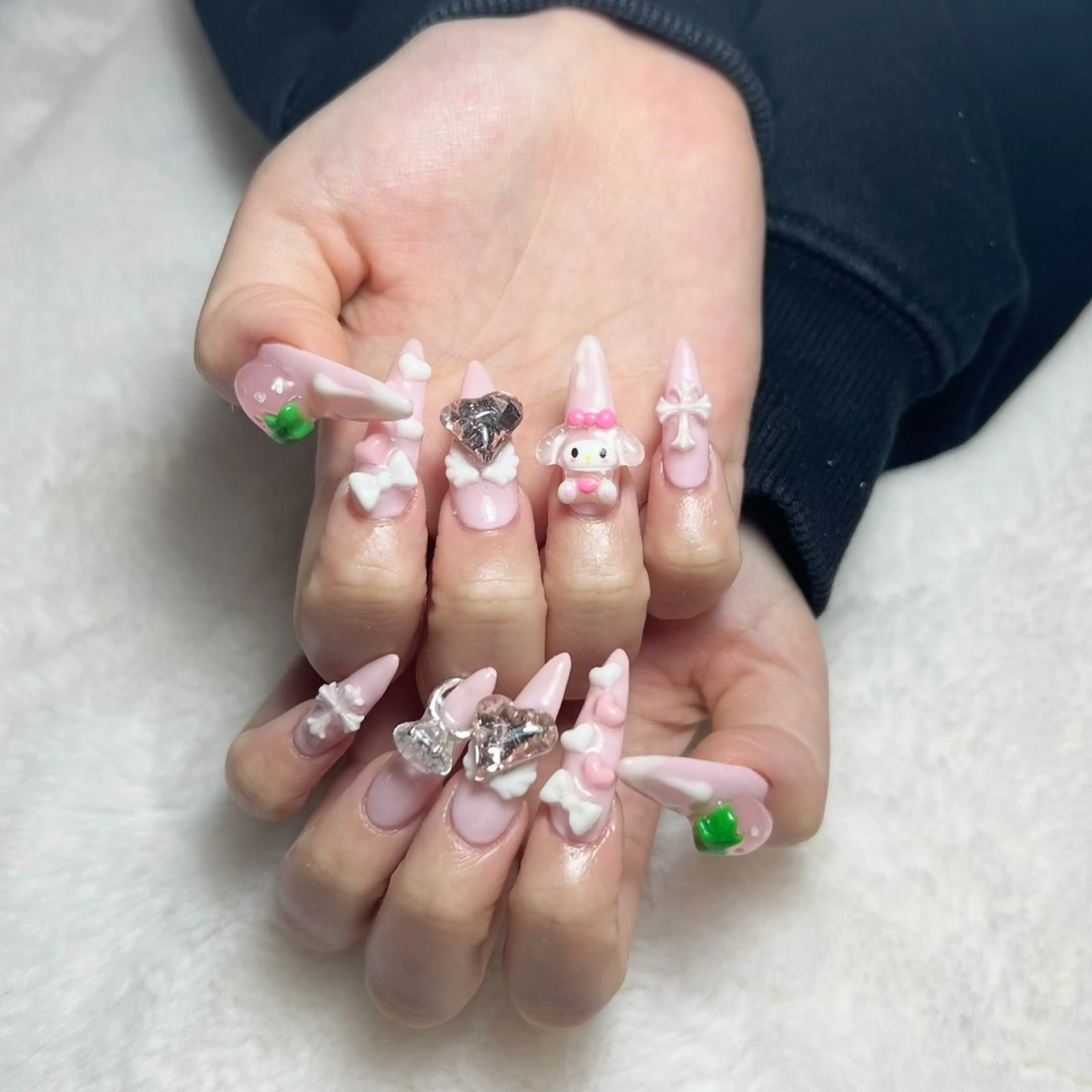 ネイル アートネイル 持ち込み ハンドネイル You&Me IROHAのネイルデザイン