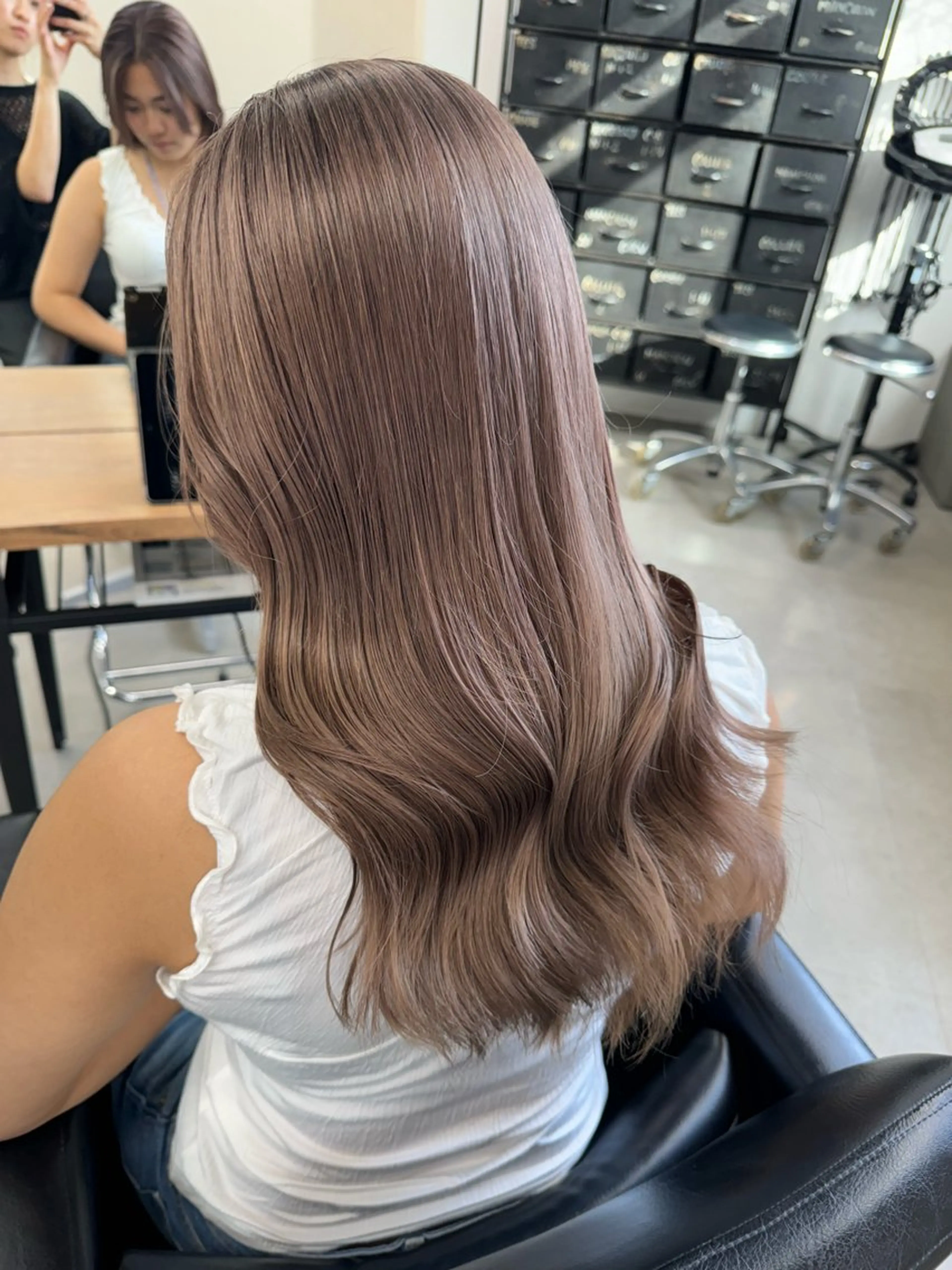 ミディアム カラー ヘアアレンジ ヘアカラー トリートメント Rico / bob/グレージュのヘアスタイル