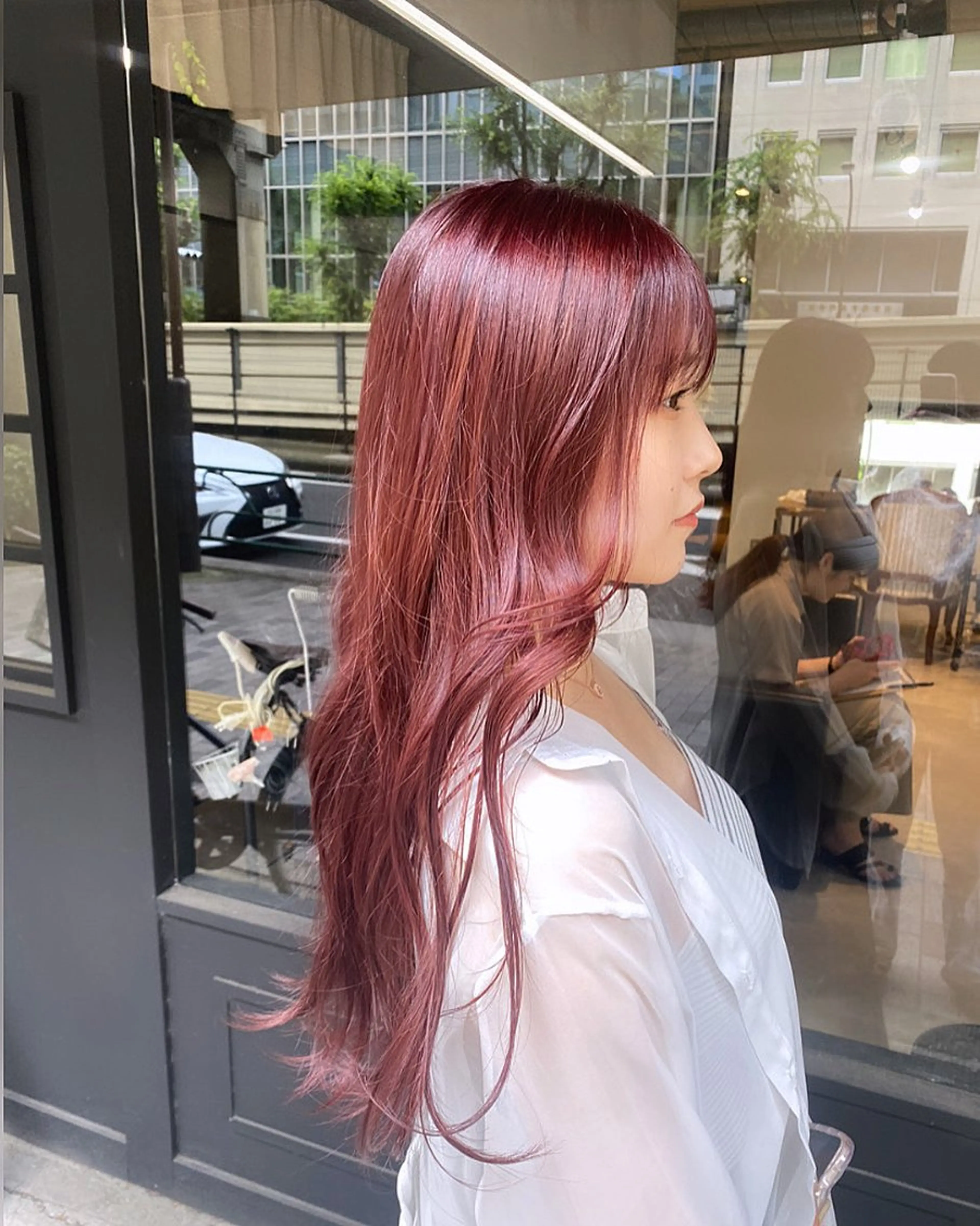 ロング ブリーチなしダブルカ ラー🩶manamiのヘアスタイル