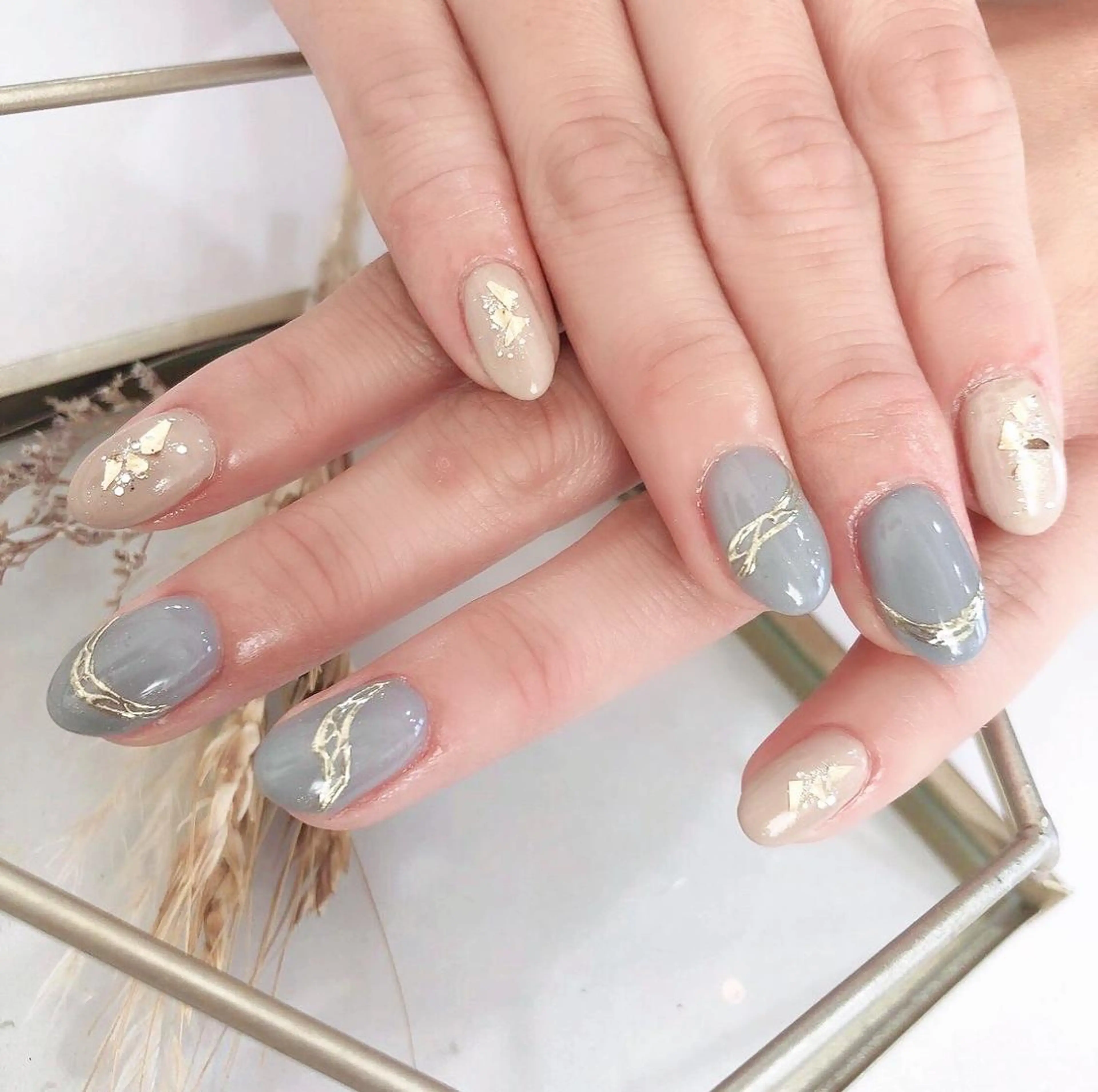 ショート ネイル ミラーネイル Likeモデル 募集中のネイルデザイン