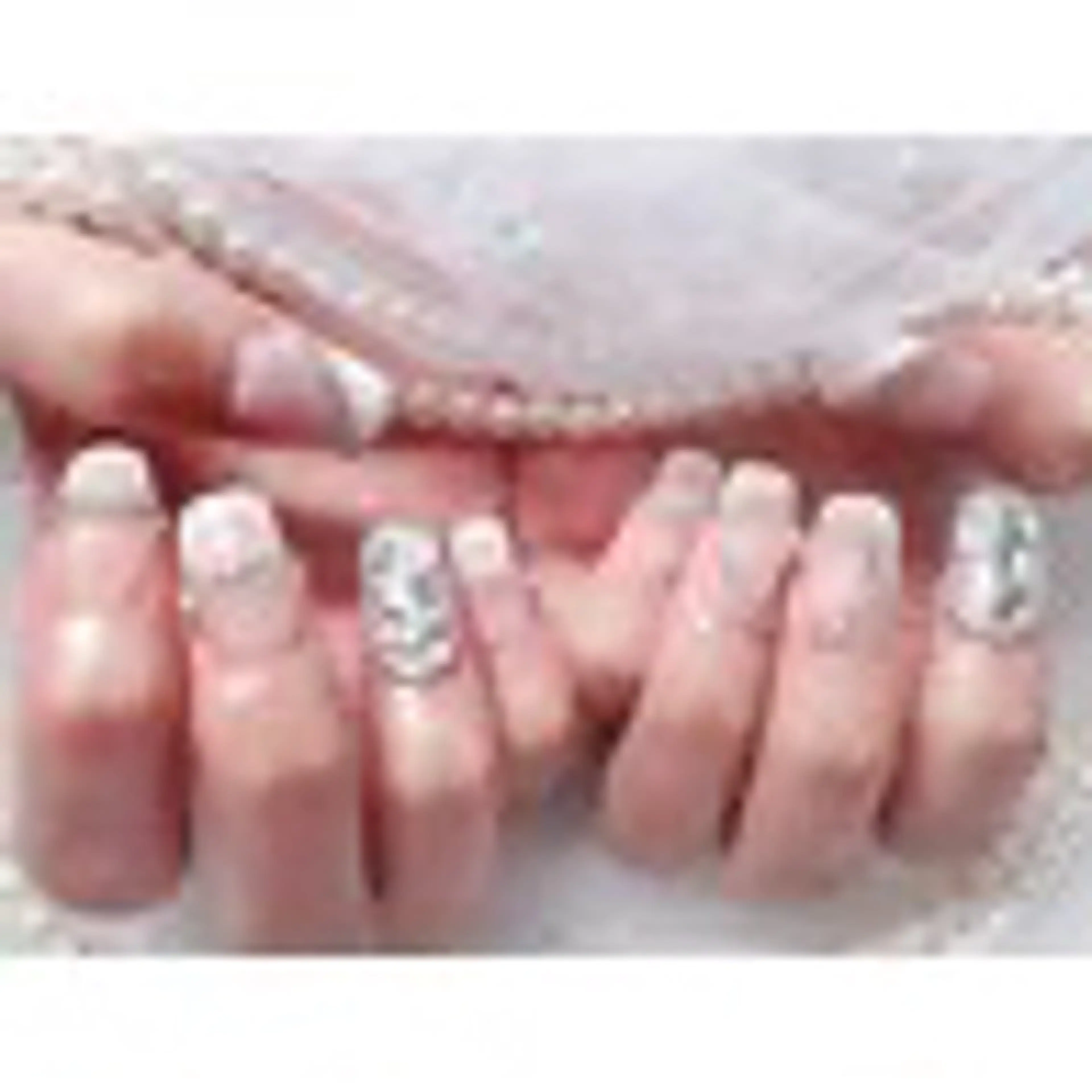 ネイル S nail salon所属・Vi Viネイル サロンのネイルデザイン