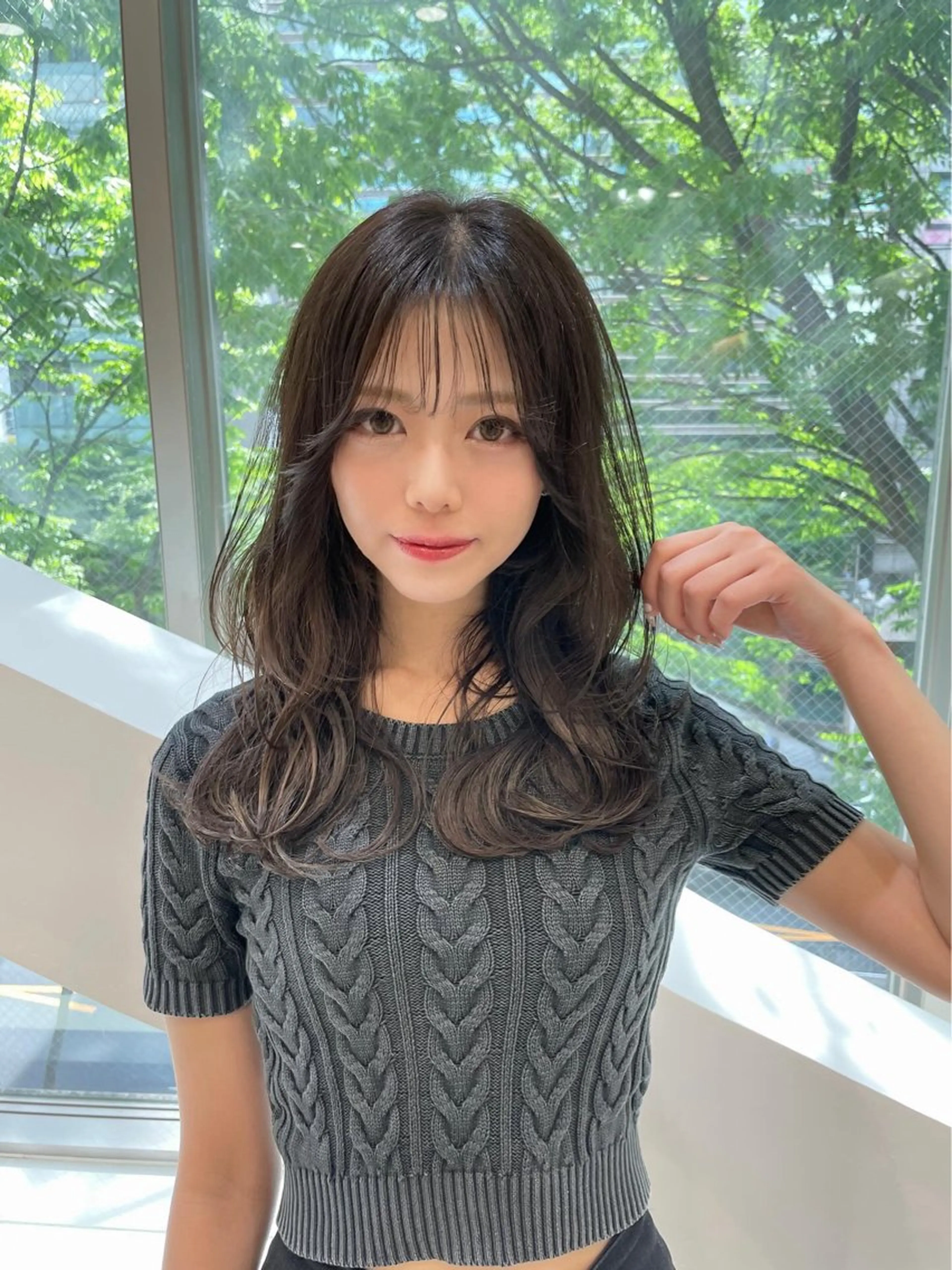 ロング レイヤーカット 小顔カット ガレリアエレガンテ栄店所属・ウルフカット/ ハッシュカット/山路のヘアスタイル