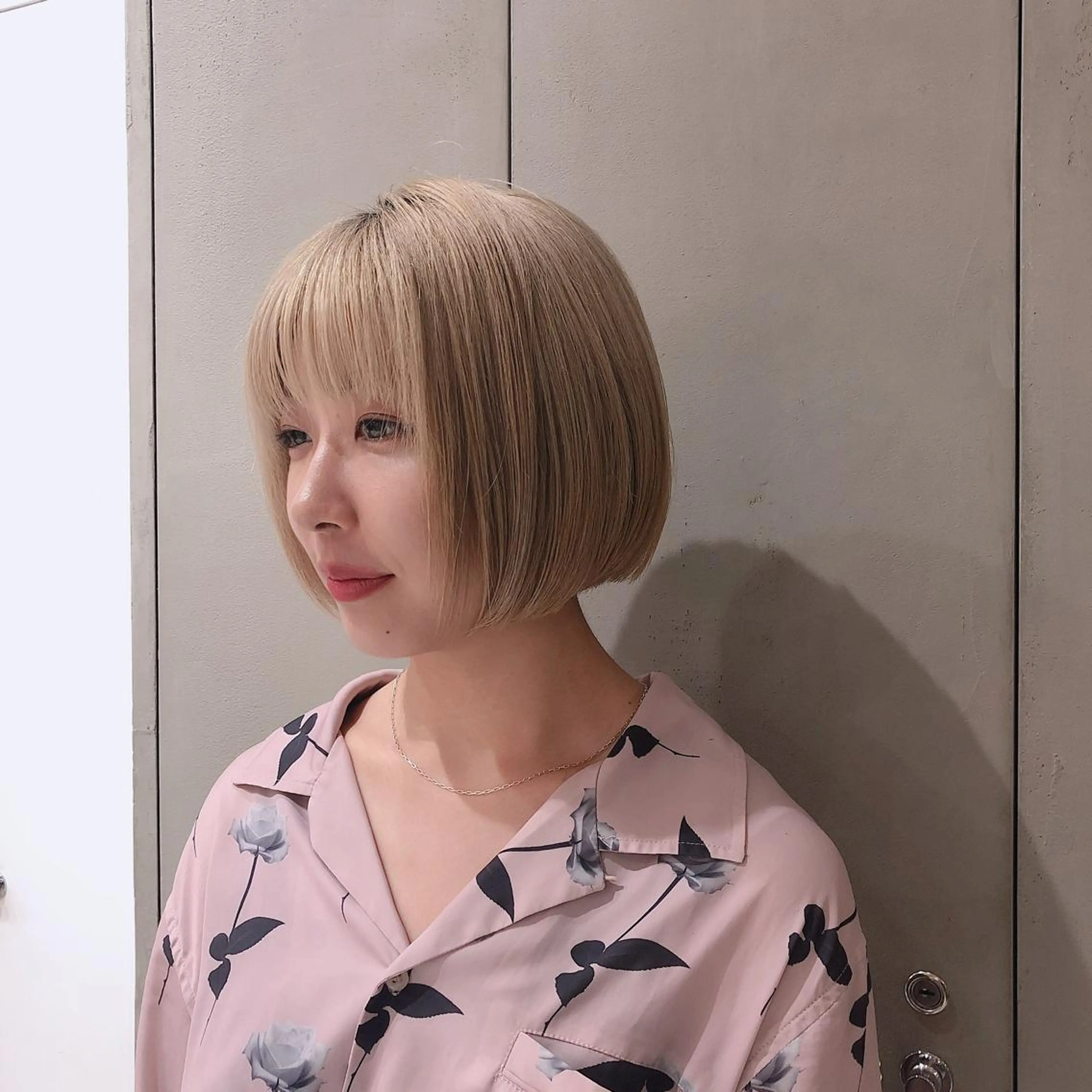 ショート カラー ボブ 古屋 花織のヘアスタイル