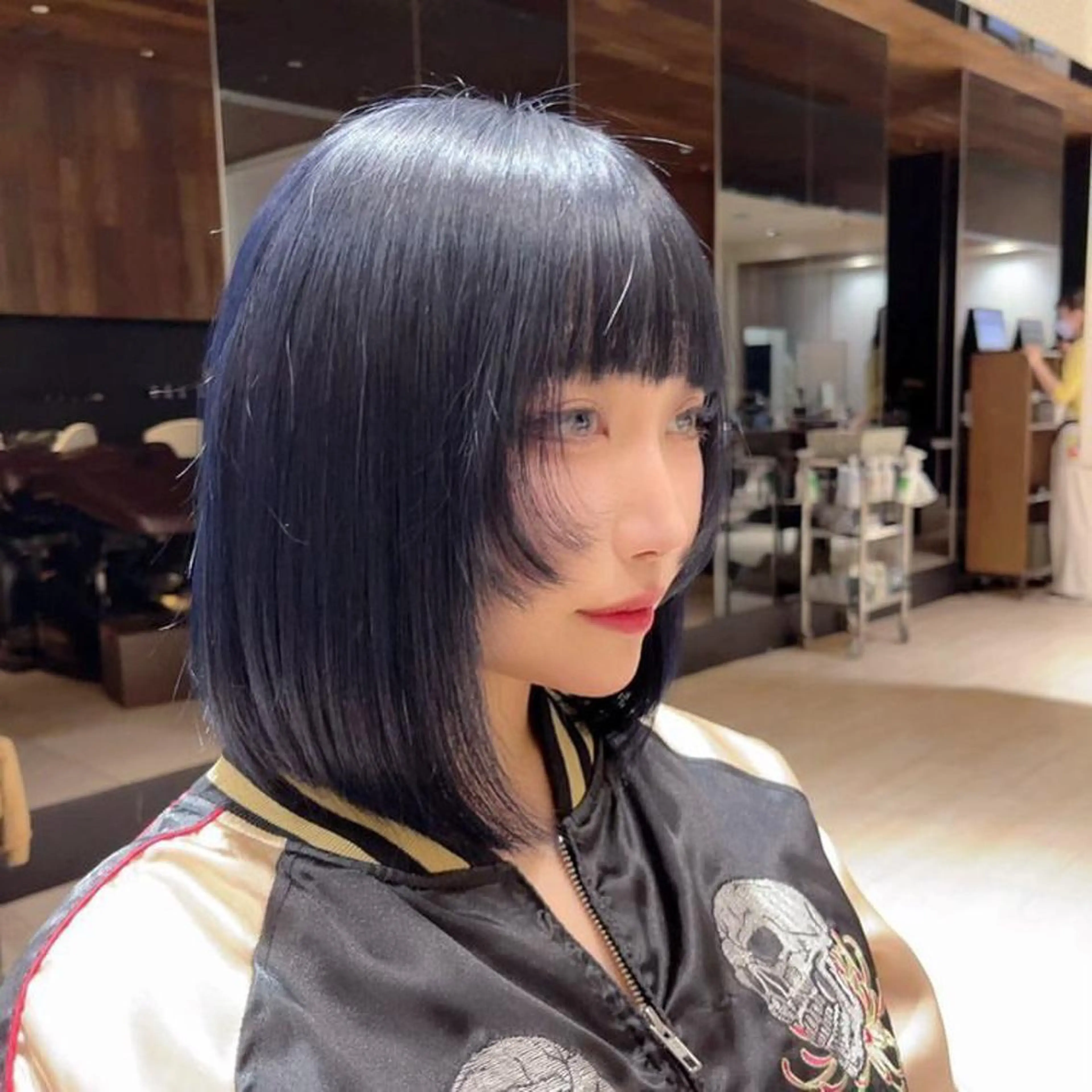 ミディアム 赤羽今日子/レイヤー /盛れる顔まわりのヘアスタイル