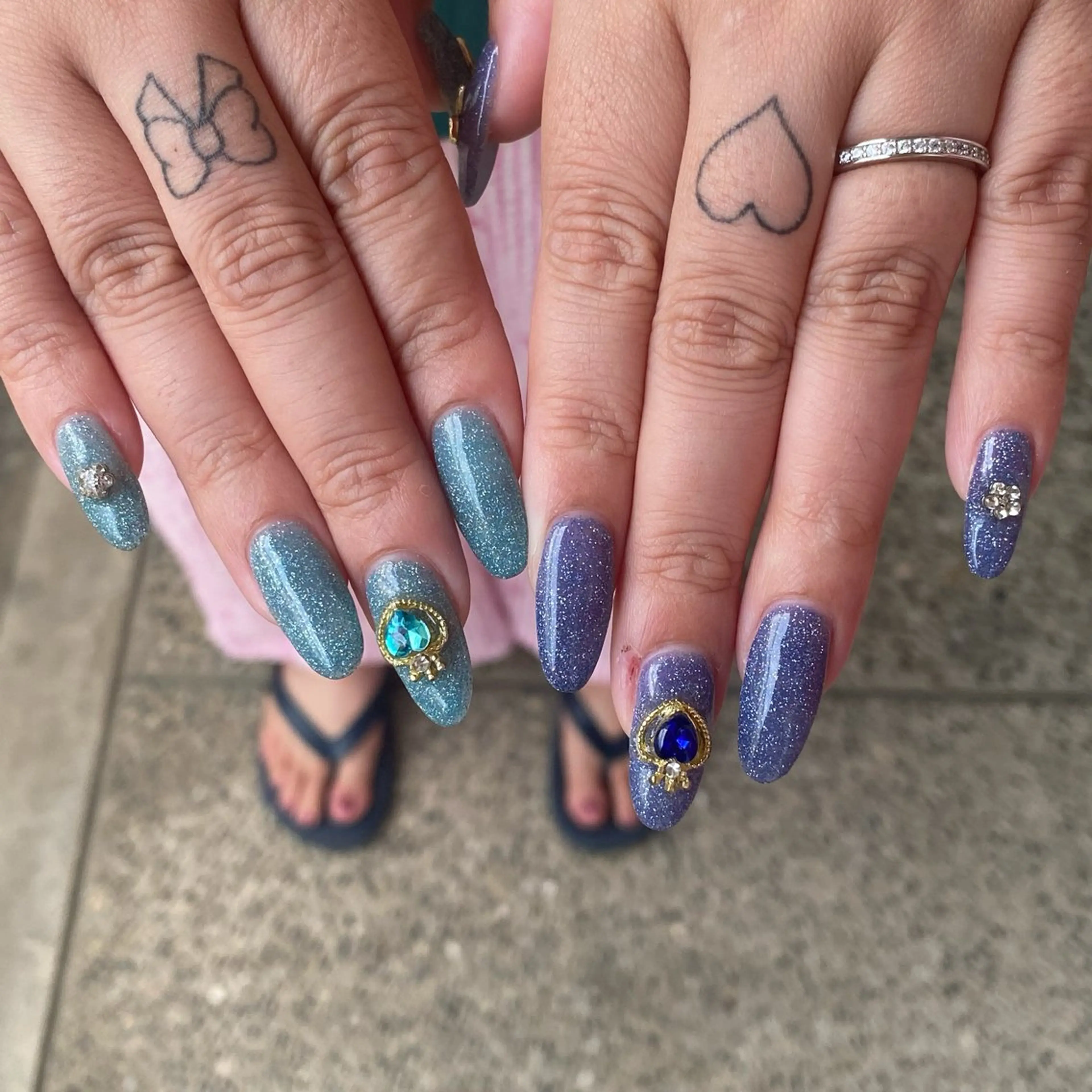 ネイル ブルー フットネイル soleil所属・舞鶴 奈々美のネイルデザイン