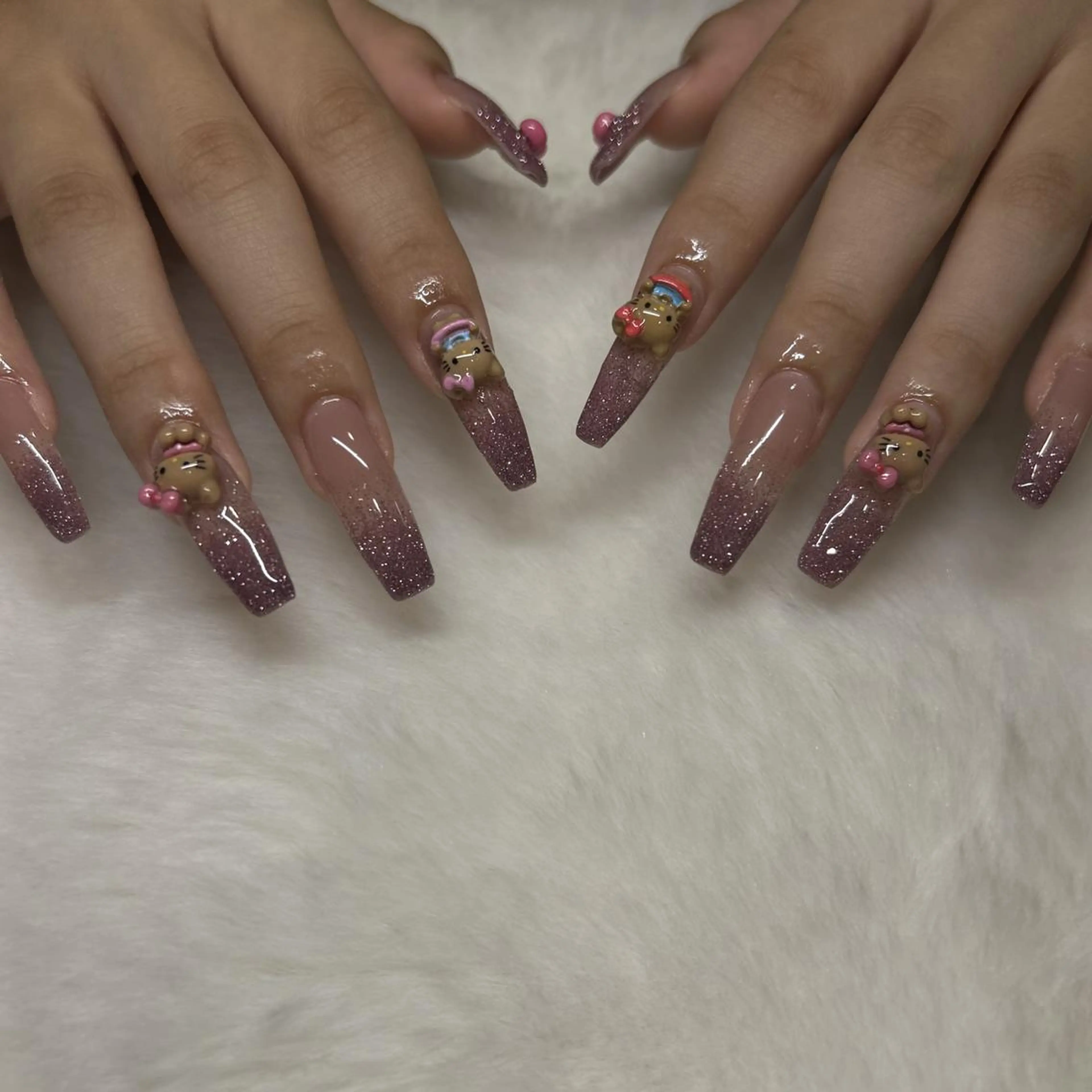 ネイル ラメ(グリッター) ラメグラデーション ピンク Megu 【 cutill 】のネイルデザイン